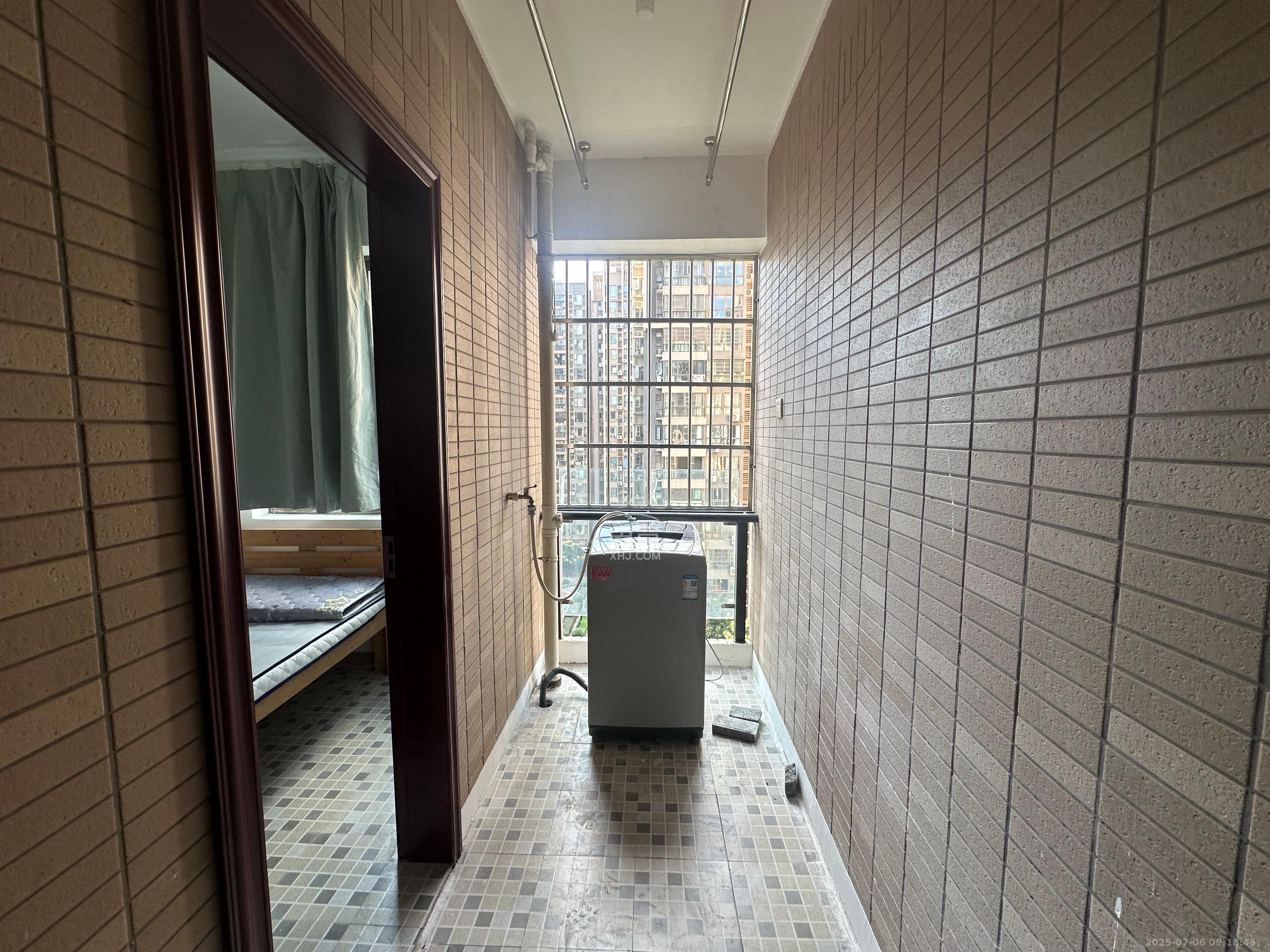 岳泰理想城 4室2厅2卫 3000.0元/月 岳泰理想城 4室2厅2卫 3000.0元/月室内图