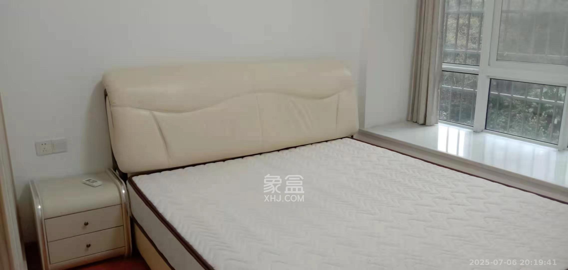 湘府十城（汇财御景湾新寓,汇财国际）  3室2厅2卫   3000.00元/月室内图