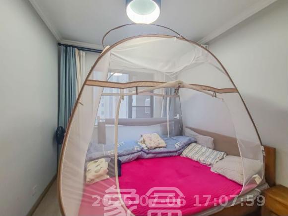 星湖湾一期高层  4室2厅2卫   2800.00元/月室内图
