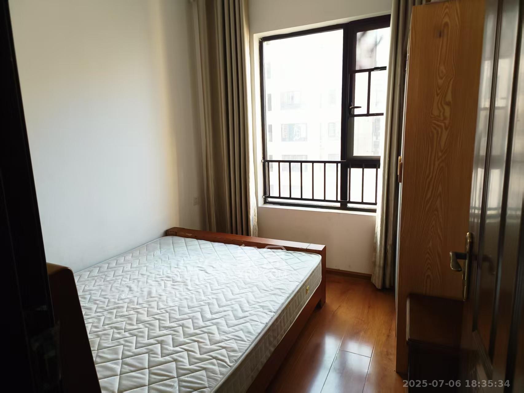 惠天然梅岭国际  3室2厅2卫    2600.0元/月室内图