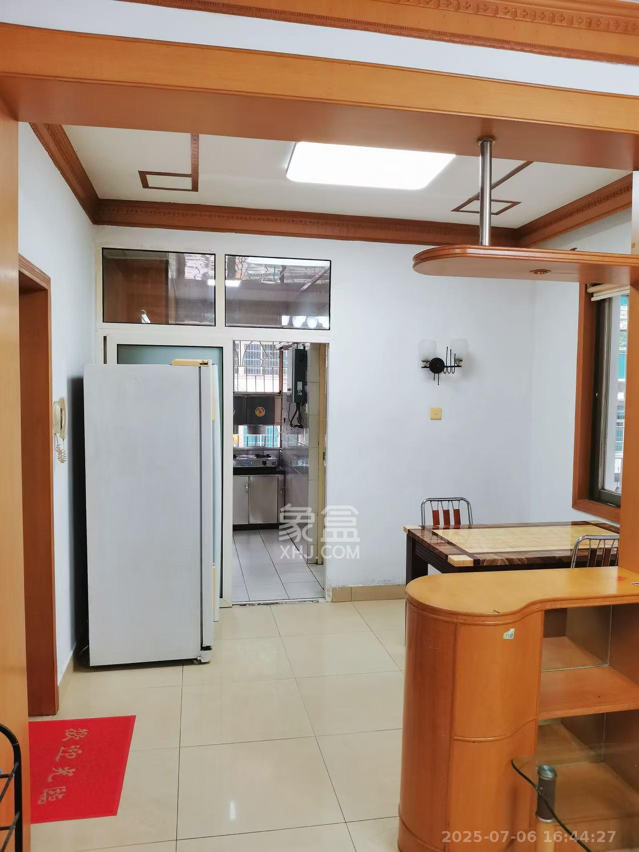 省水院宿舍  1室2厅1卫   3300.00元/月室内图