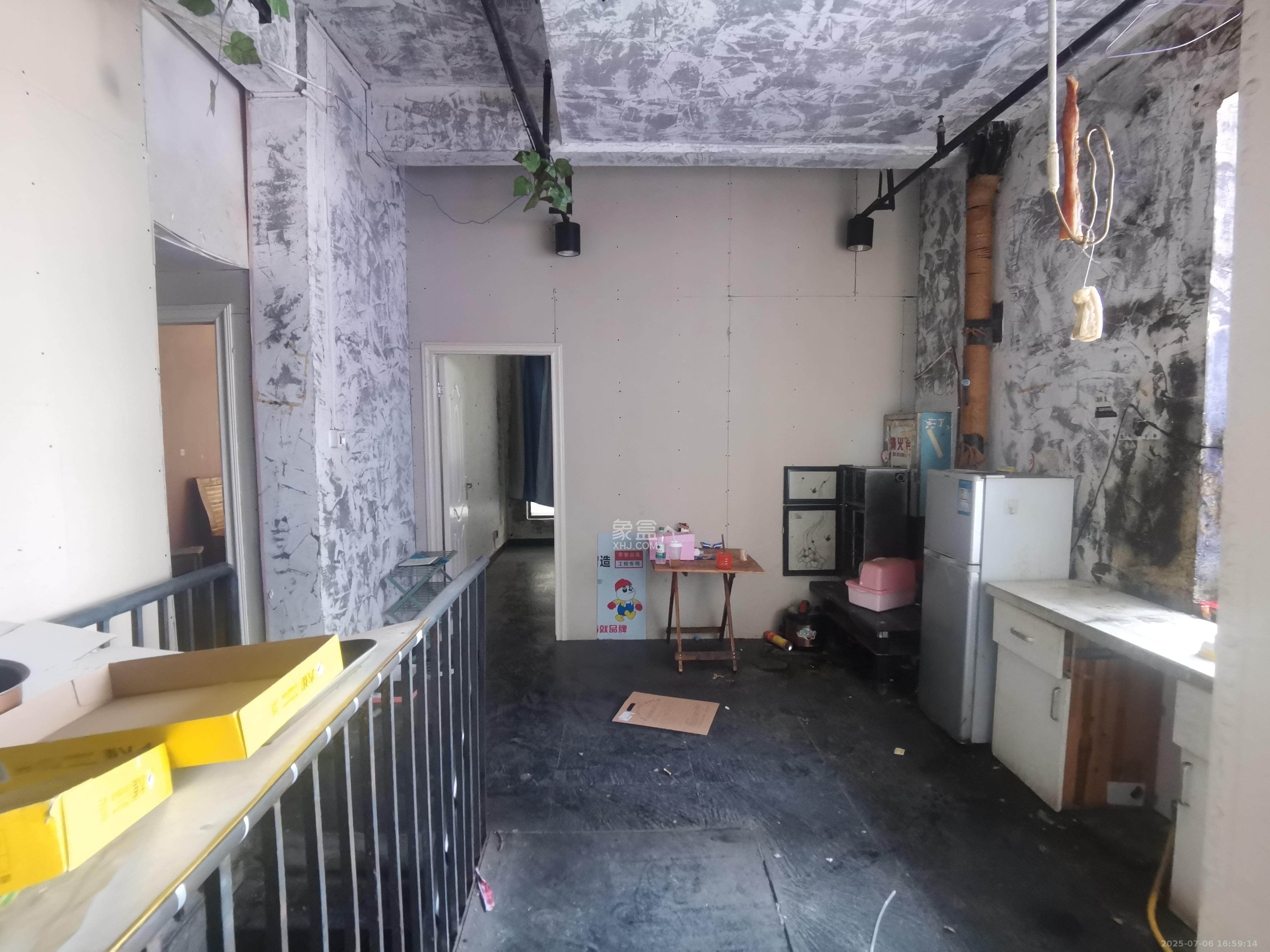 万博汇   93.88㎡     8500.00元/月室内图