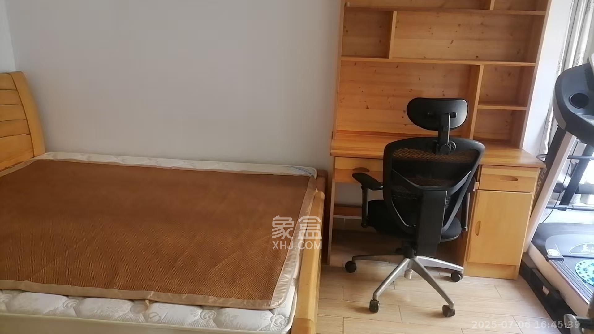 卢浮原著 3室1厅1卫 1800.0元/月 卢浮原著 3室1厅1卫 1800.0元/月室内图