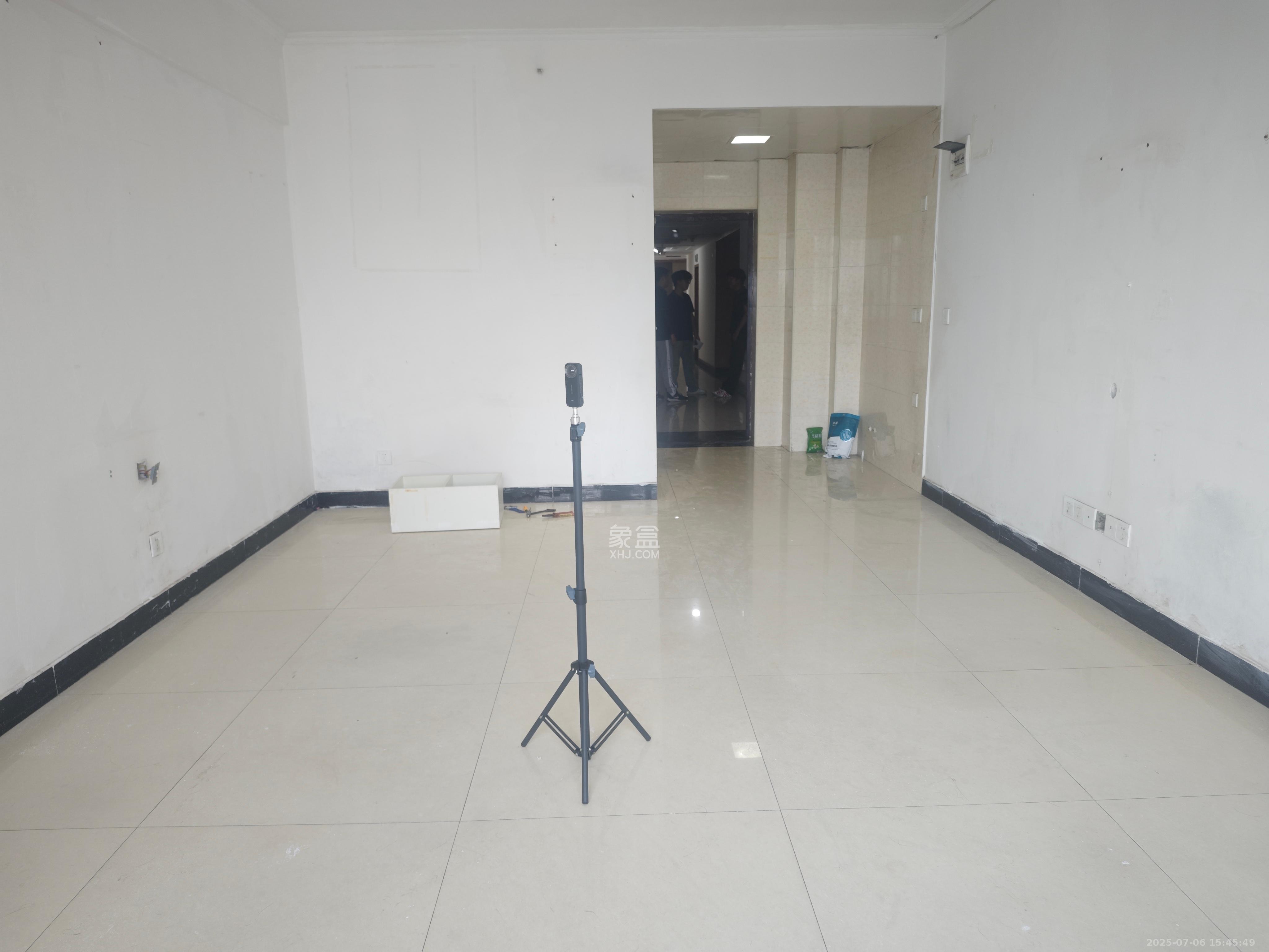 越界(天佑国际大厦) 1室1厅1卫 1800.0元/月 越界(天佑国际大厦) 1室1厅1卫 1800.0元/月室内图