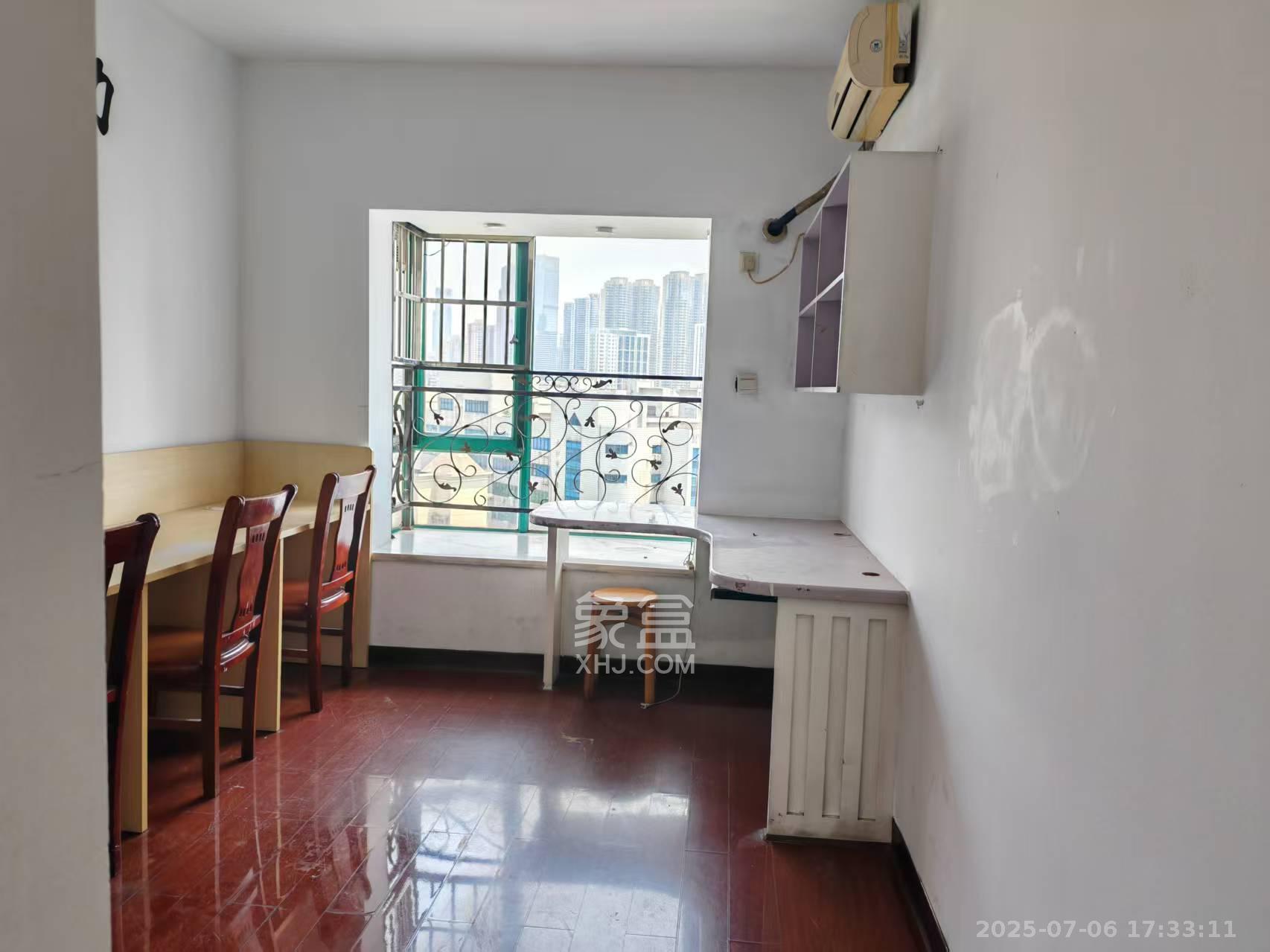 景秀江山 3室2厅2卫 3300.0元/月 景秀江山 3室2厅2卫 3300.0元/月室内图