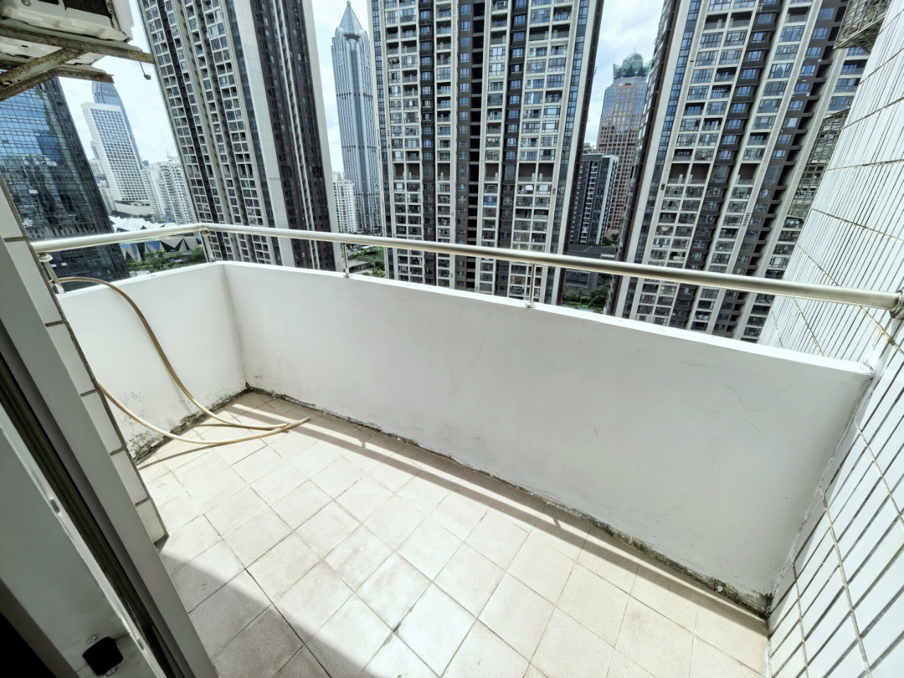 华锦苑  3室2厅2卫   2600.00元/月室内图