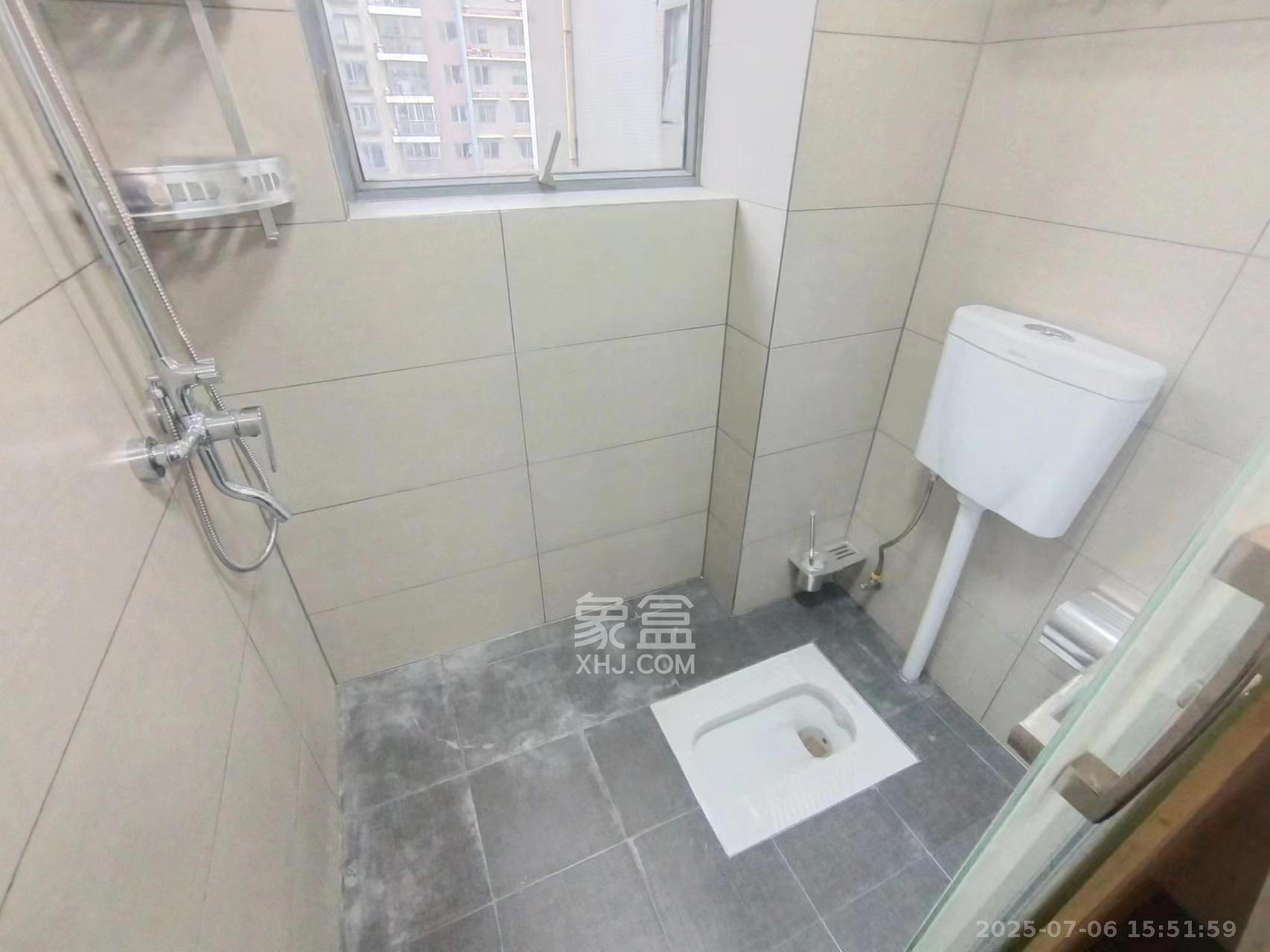 银港水晶城  3室2厅1卫   3200.00元/月室内图