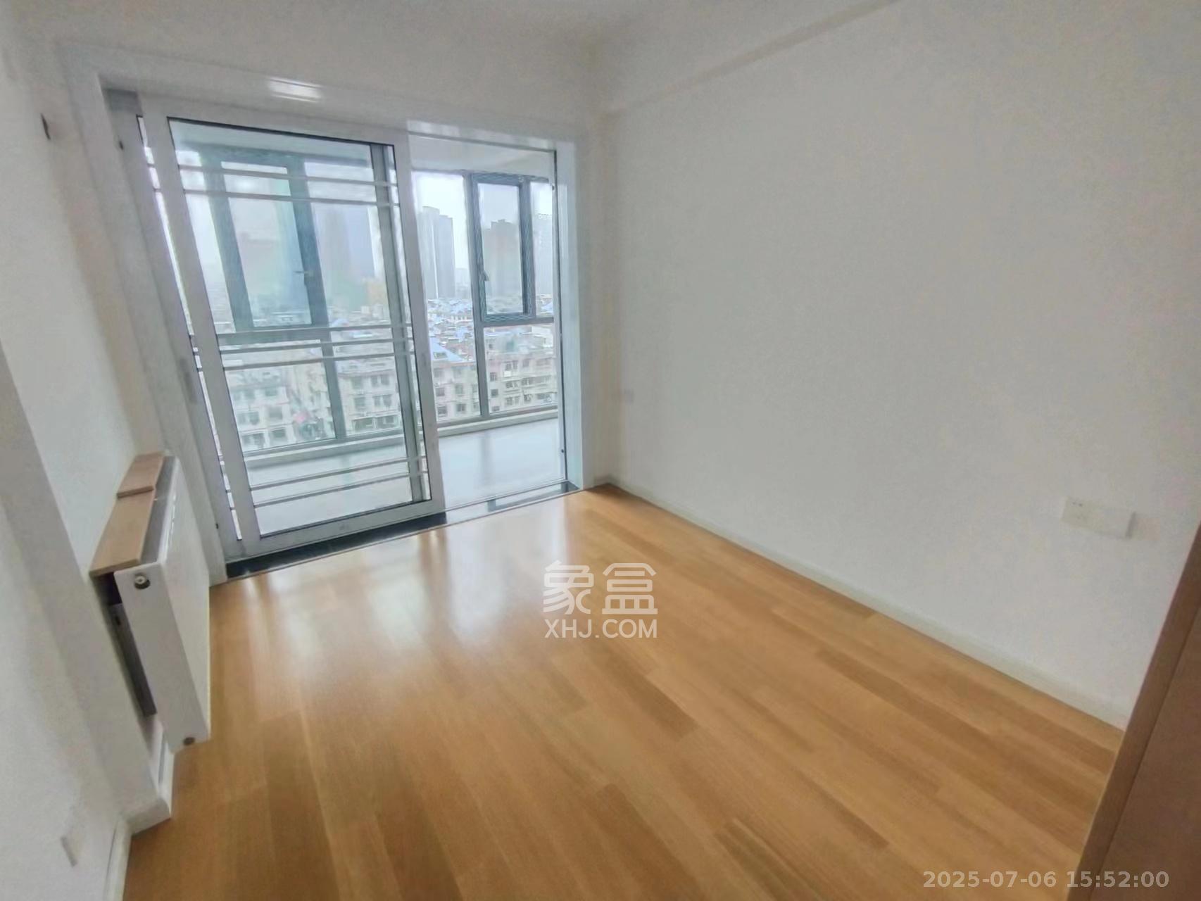 银港水晶城  3室2厅1卫   3200.00元/月室内图
