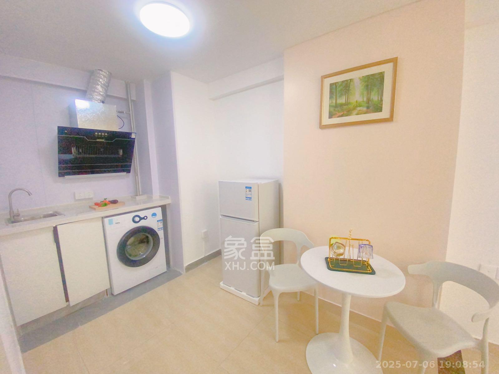 摩天一号 1室1厅1卫 2000.0元/月 摩天一号 1室1厅1卫 2000.0元/月室内图