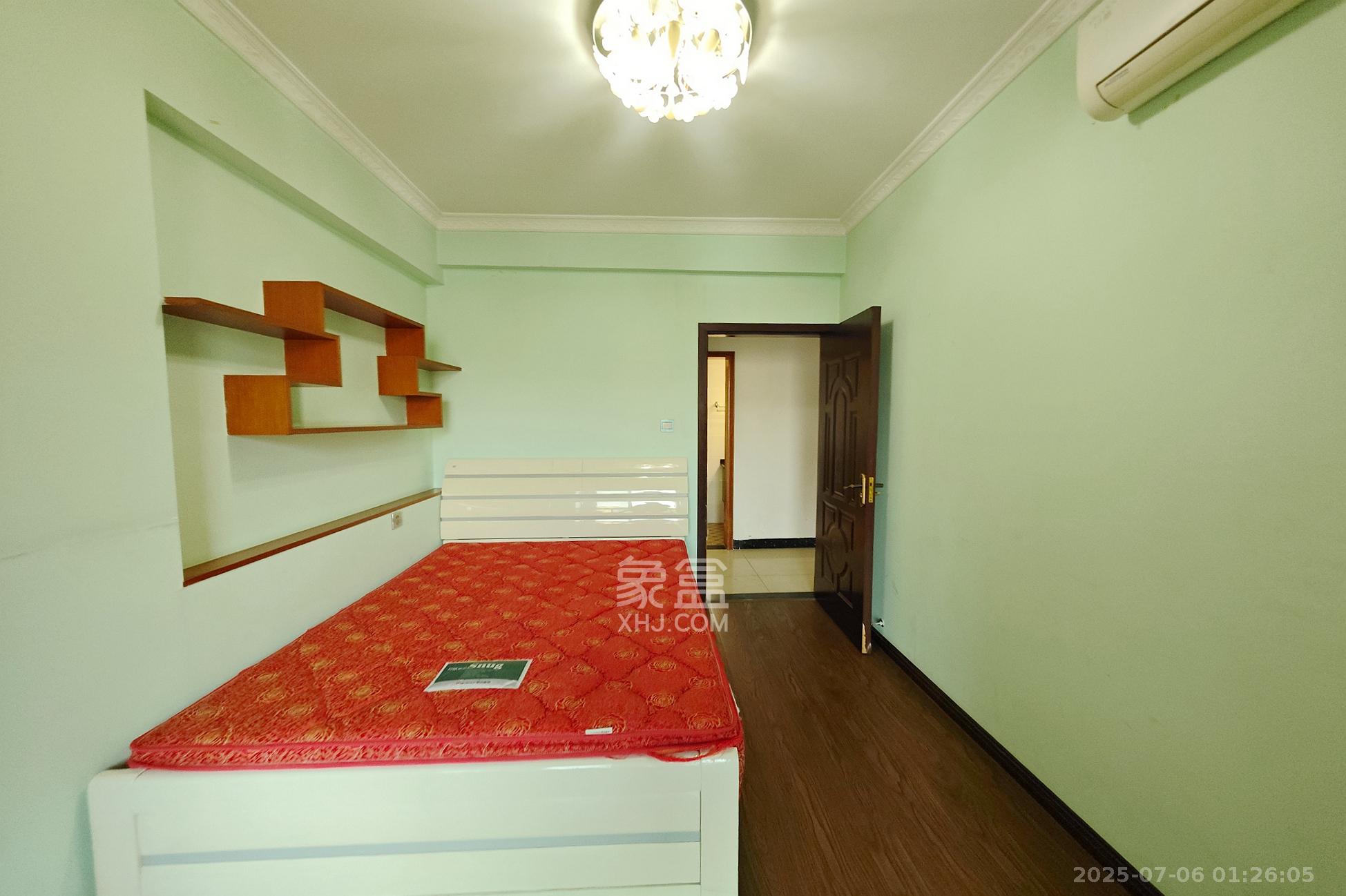 新城新世界一二三期 4室2厅2卫 158.0万 新城新世界一二三期 4室2厅2卫 158.0万卧室