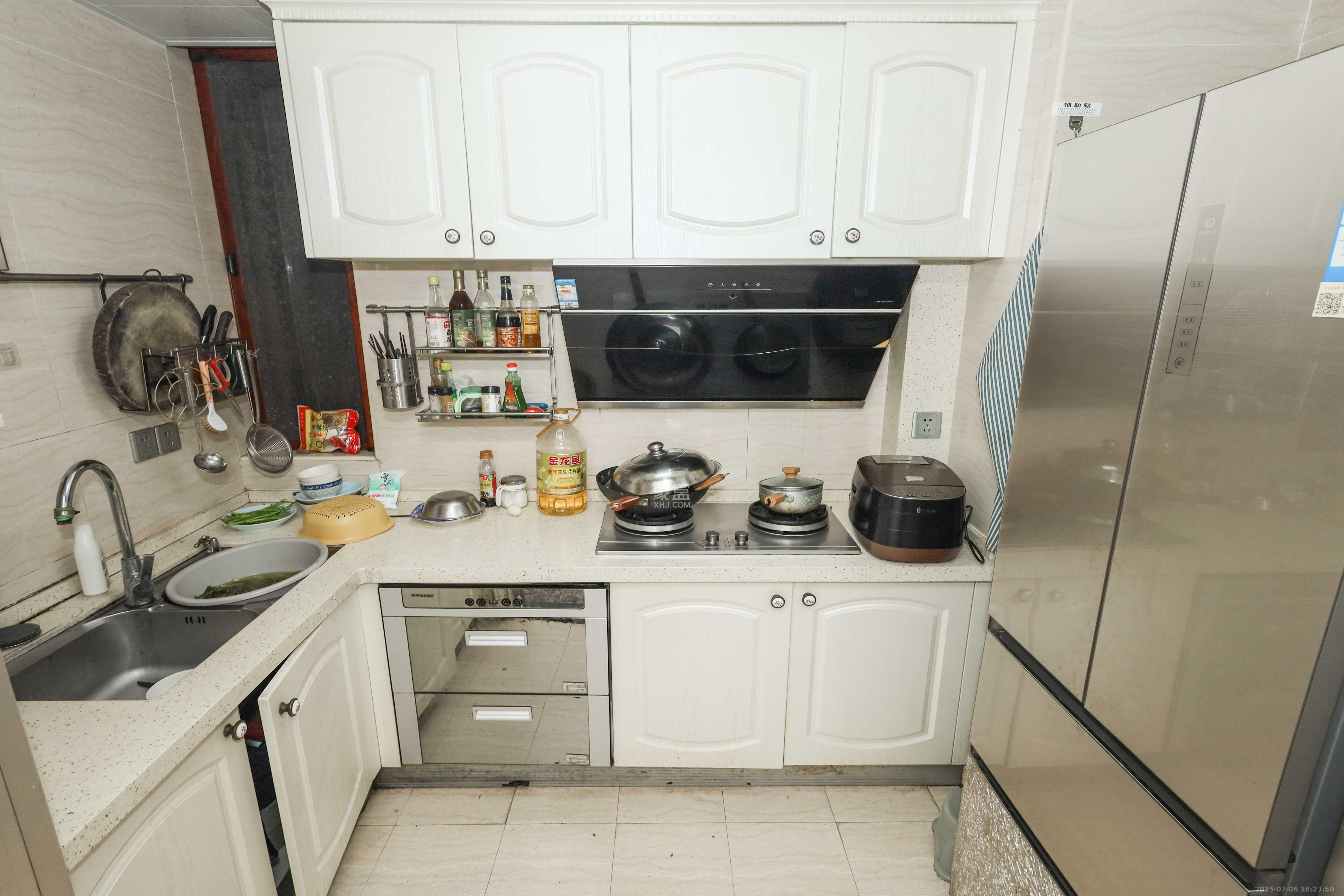 惠天然梅岭国际 3室2厅1卫 118.0万 惠天然梅岭国际 3室2厅1卫 118.0万厨房