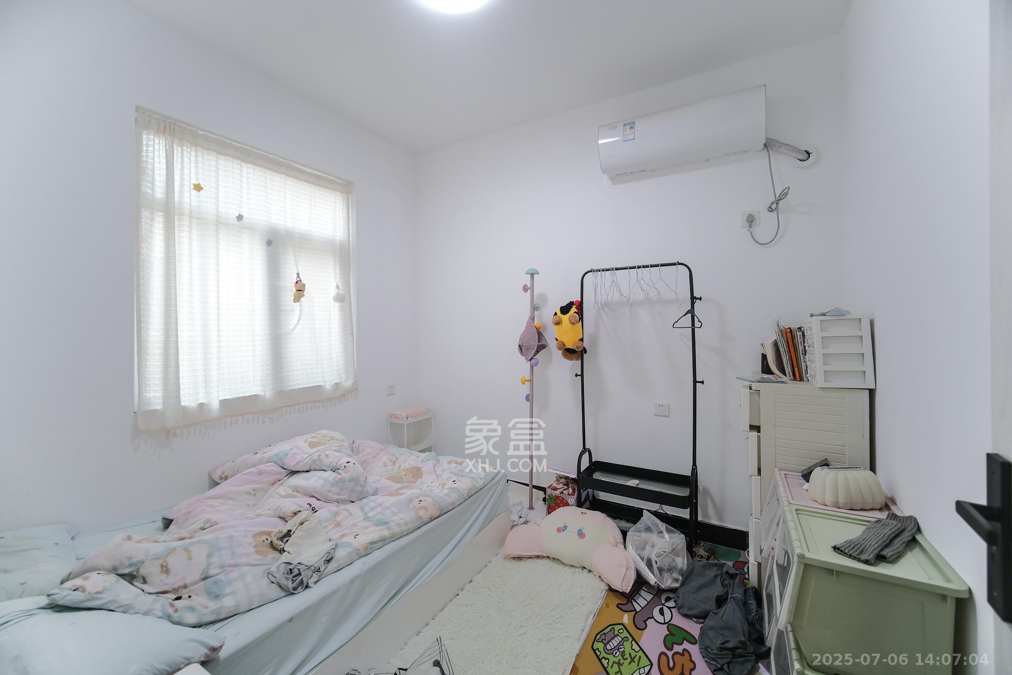 和悦城(蟠龙景苑) 3室2厅1卫 69.8万 和悦城(蟠龙景苑) 3室2厅1卫 69.8万卧室