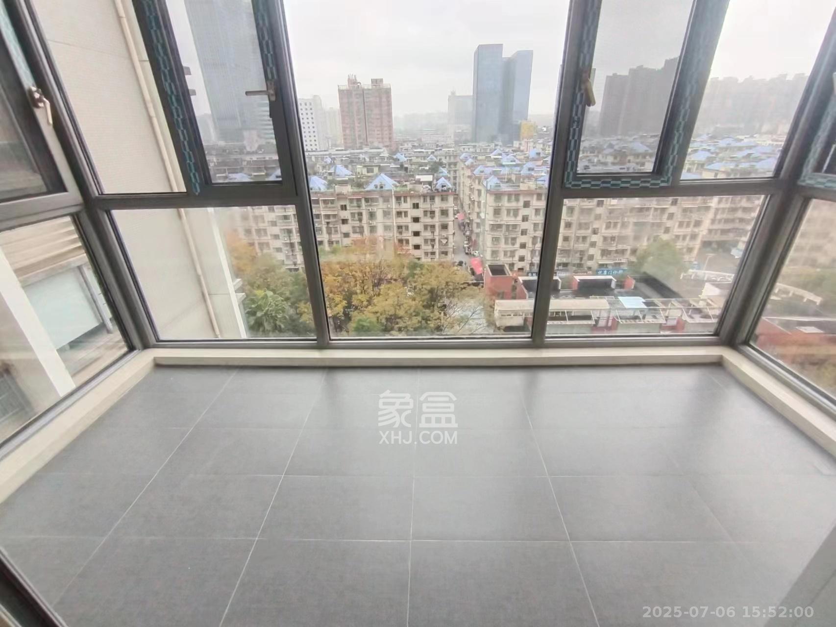 银港水晶城  3室2厅1卫   3200.00元/月室内图
