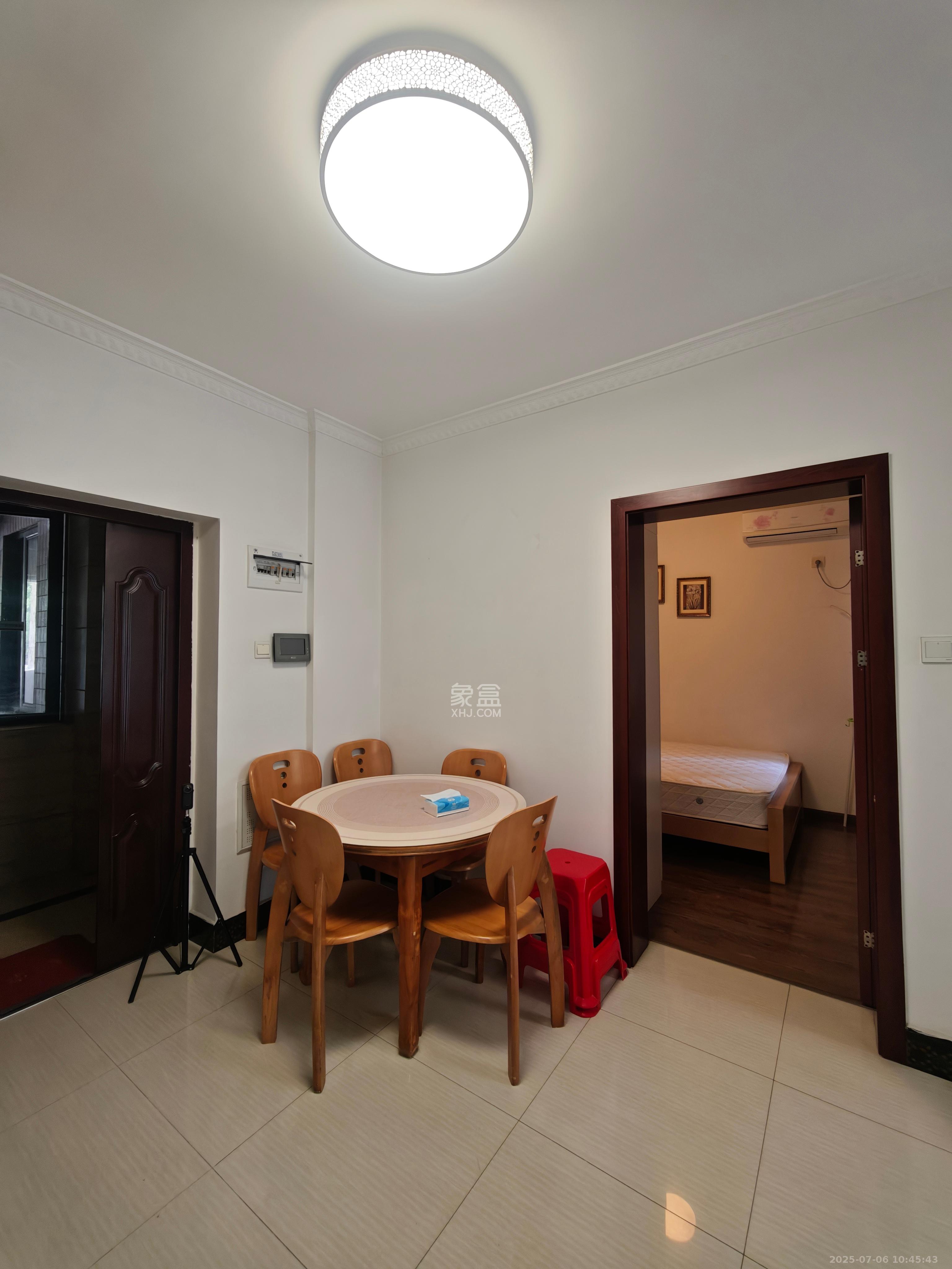 五矿万境水岸一期(万境水岸嘉苑) 2室2厅1卫 2300.0元/月 五矿万境水岸一期(万境水岸嘉苑) 2室2厅1卫 2300.0元/月室内图