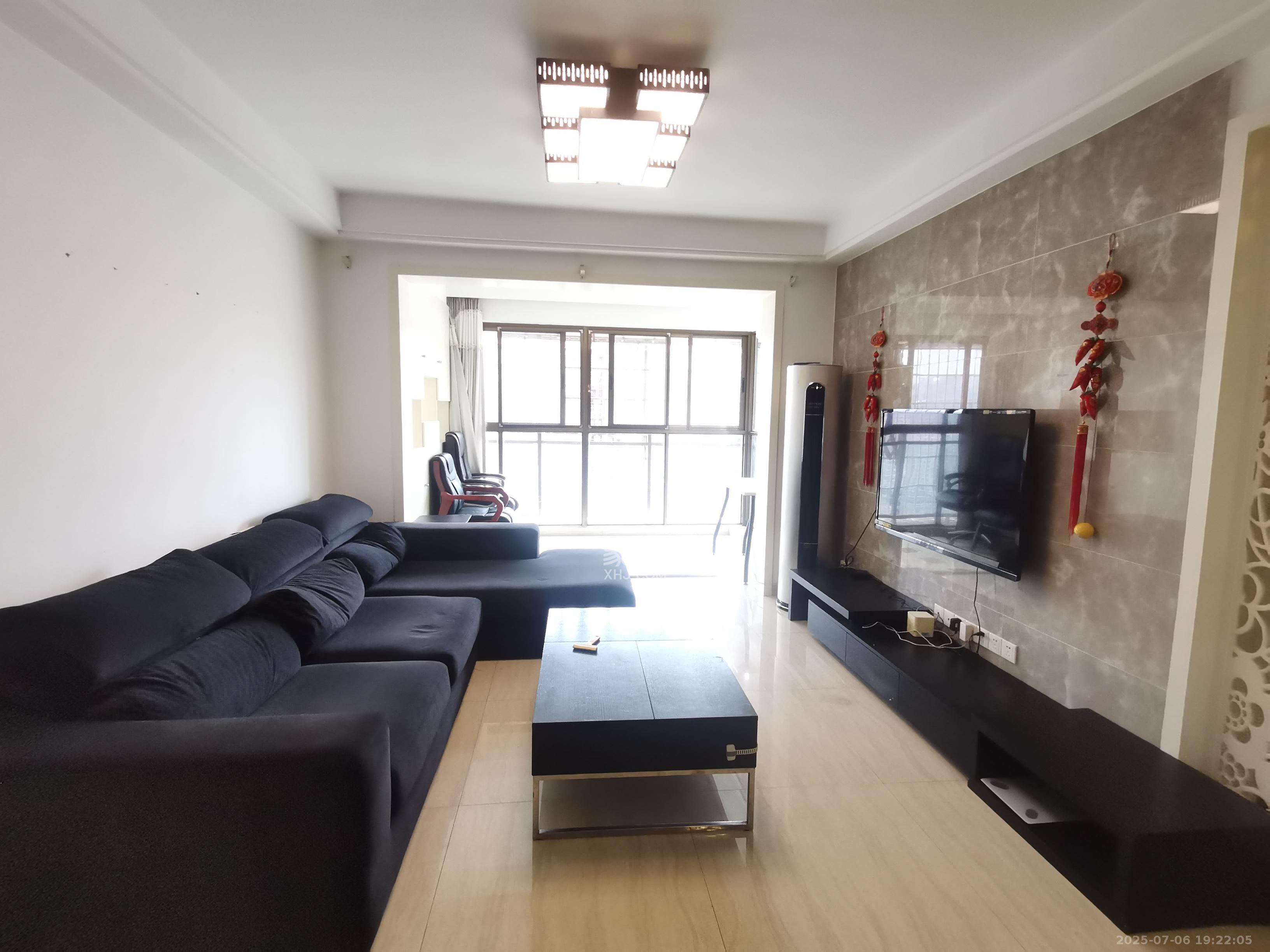 君悦紫园 2室2厅1卫 3500.0元/月 君悦紫园 2室2厅1卫 3500.0元/月室内图