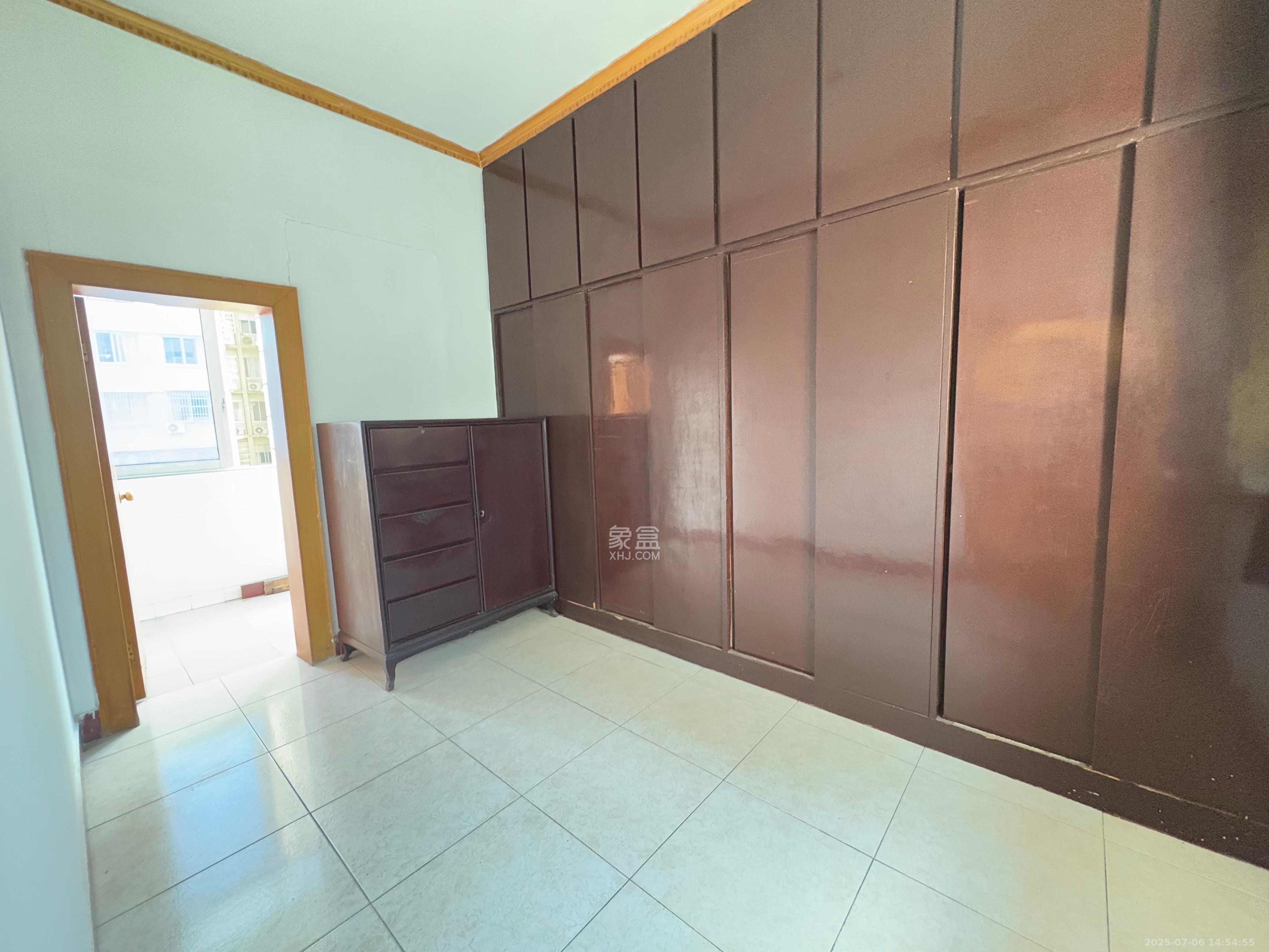 隆华金属宿舍  3室2厅1卫    2600.0元/月室内图