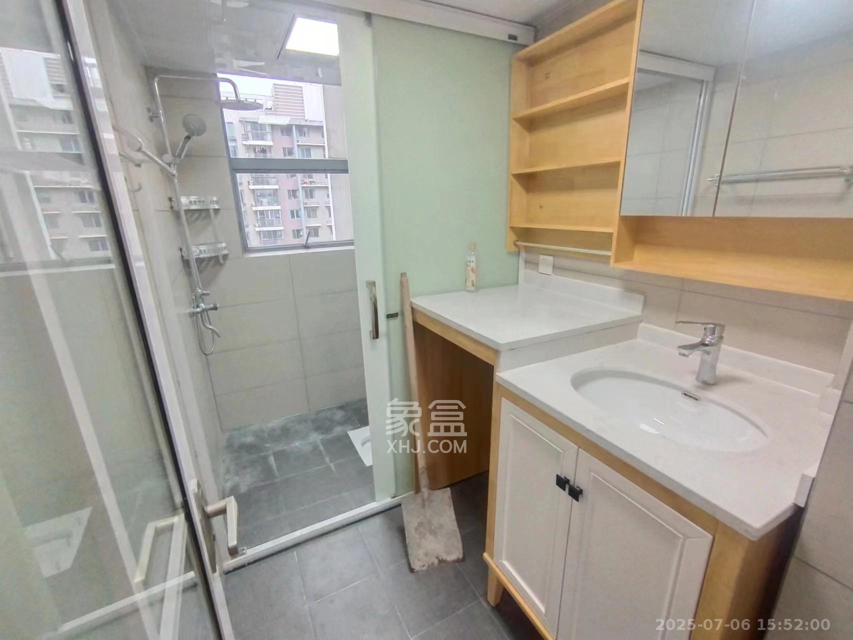 银港水晶城  3室2厅1卫   3200.00元/月室内图