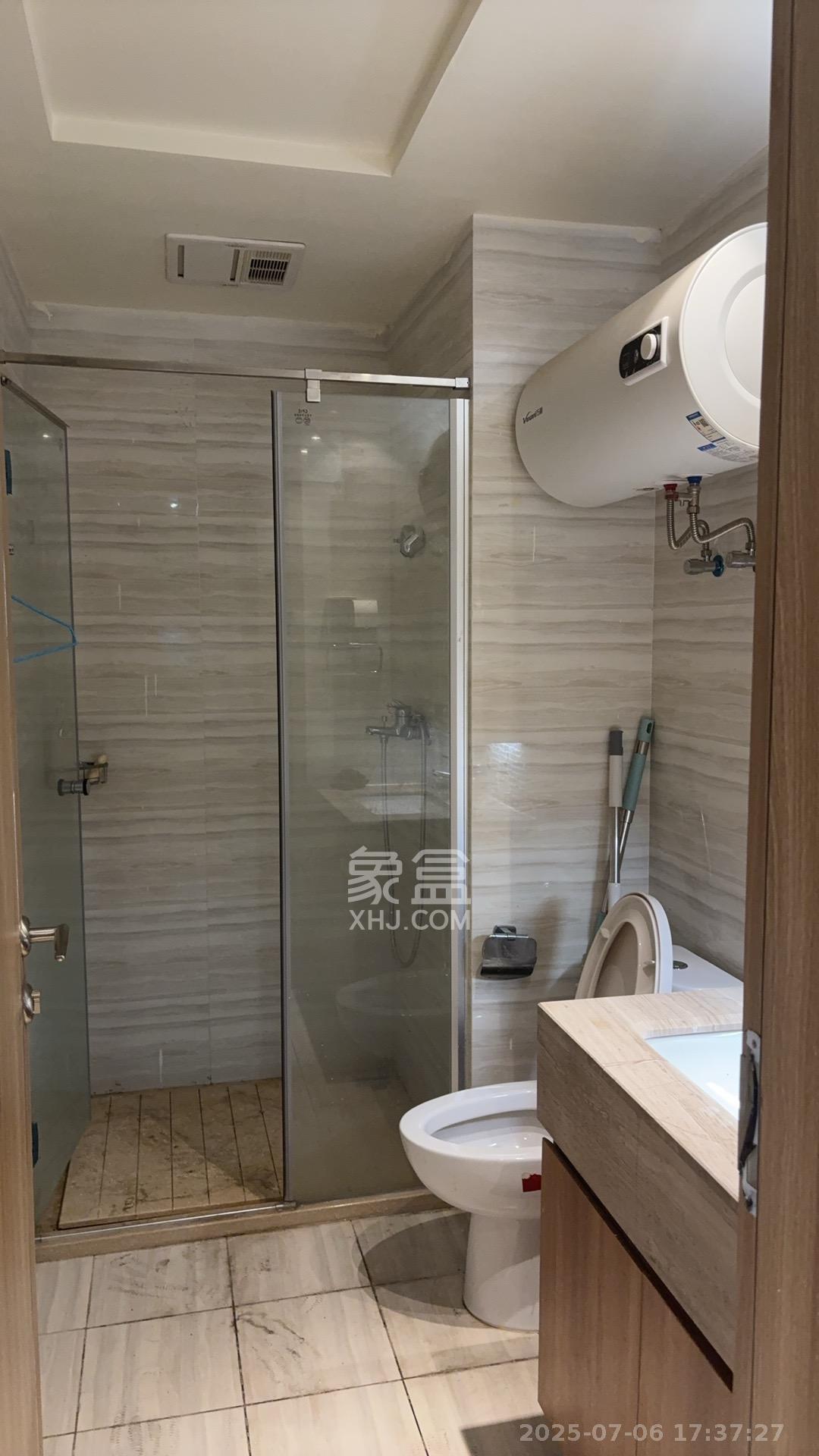 恒大国际广场 1室1厅1卫 2000.0元/月 恒大国际广场 1室1厅1卫 2000.0元/月室内图