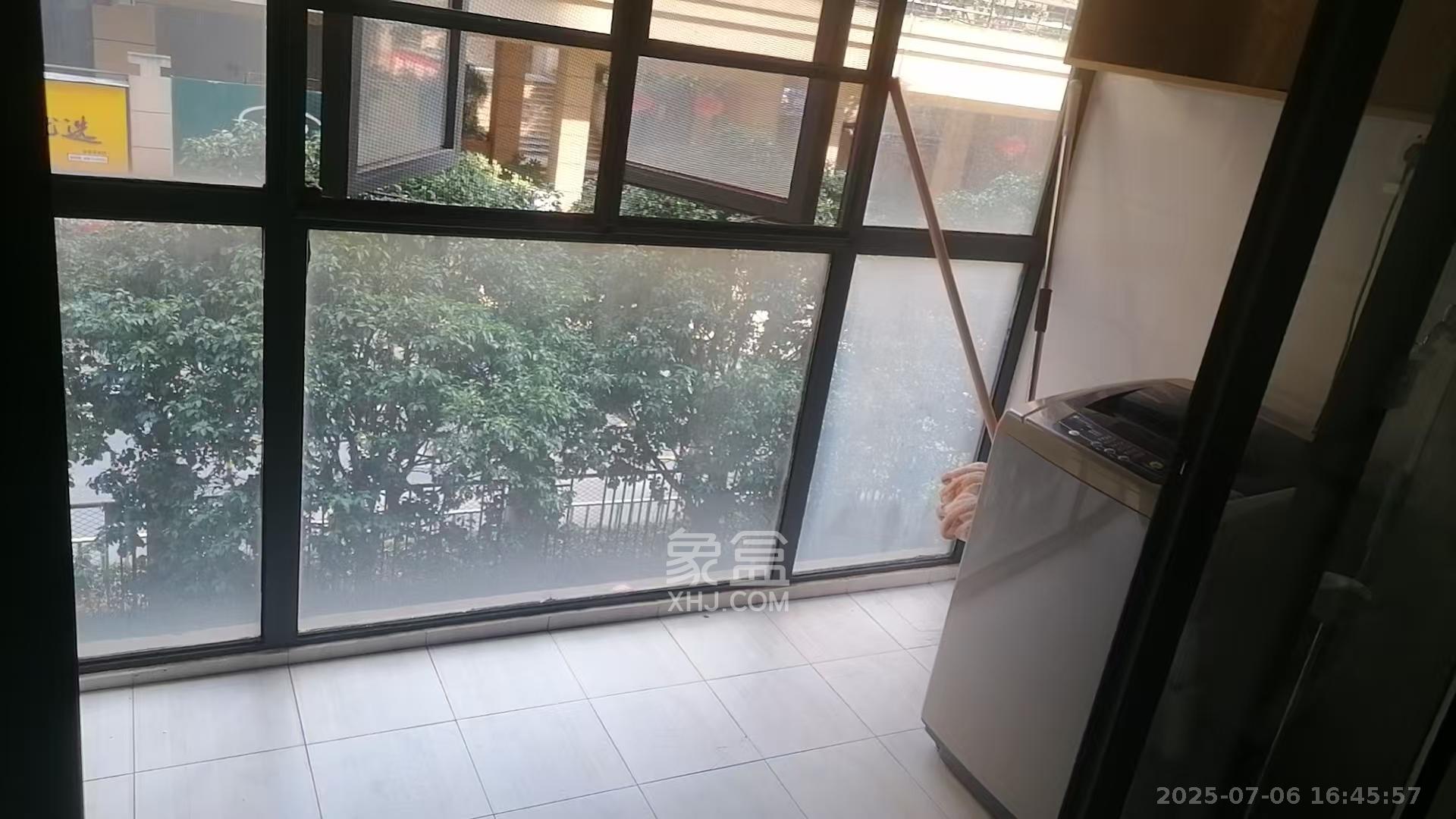 卢浮原著 3室1厅1卫 1800.0元/月 卢浮原著 3室1厅1卫 1800.0元/月室内图