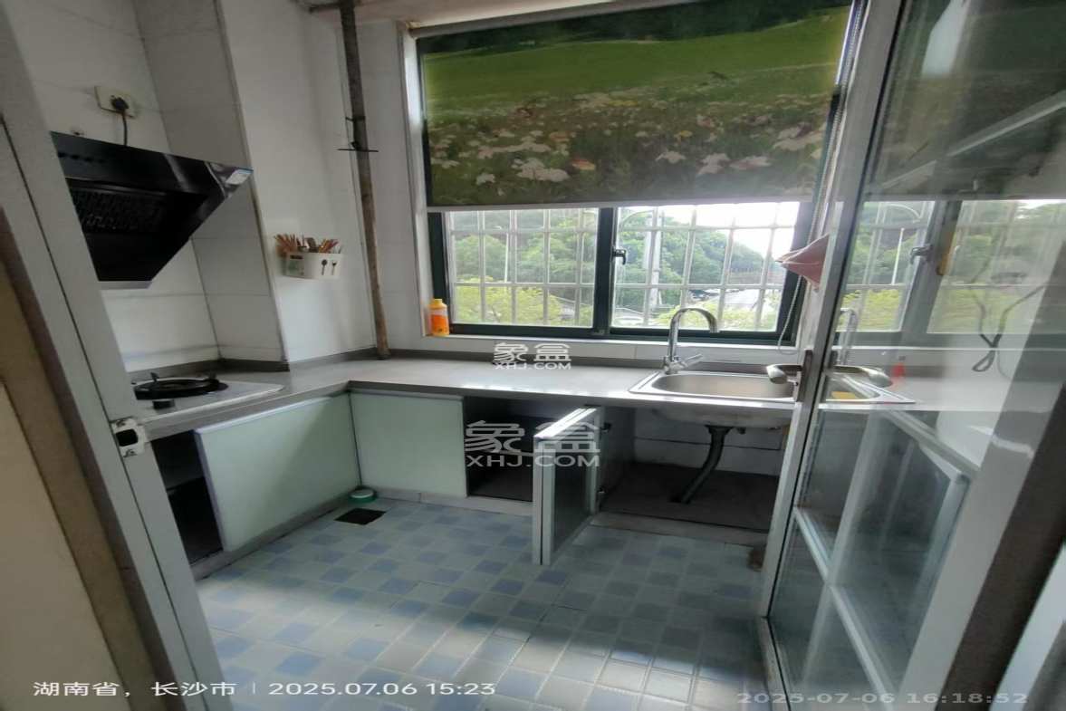 天城湖光山色  2室1厅1卫    1500.0元/月 天城湖光山色  2室1厅1卫    1500.0元/月室内图