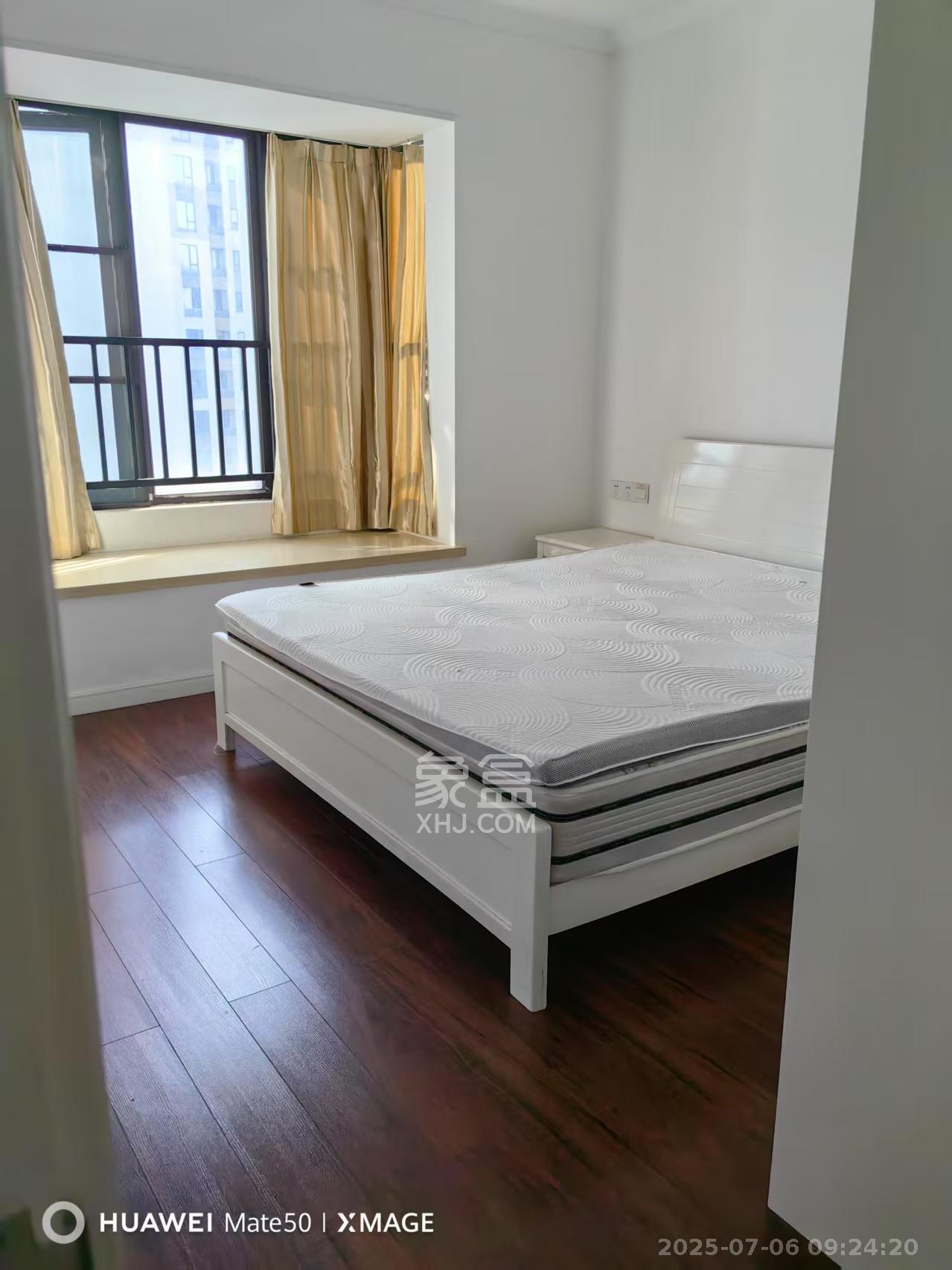 万科里梅溪郡  4室2厅2卫    4000.0元/月室内图