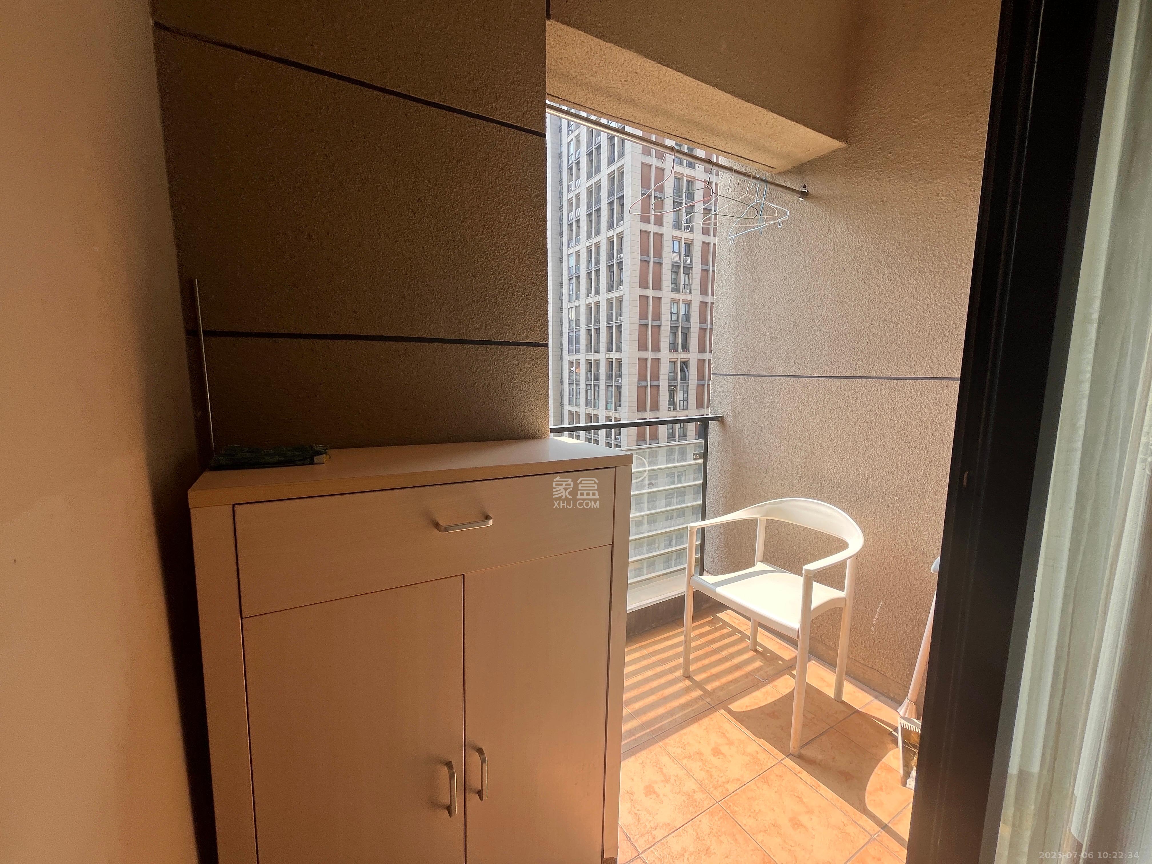 郡原广场 1室1厅1卫 2000.0元/月 郡原广场 1室1厅1卫 2000.0元/月室内图