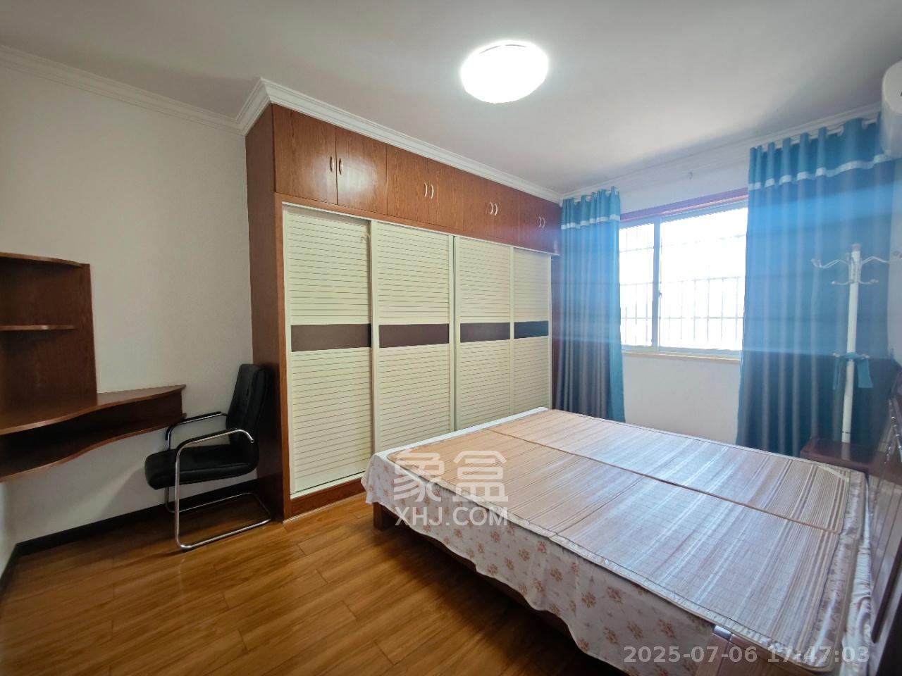 嘉顺苑 3室2厅2卫 2700.0元/月 嘉顺苑 3室2厅2卫 2700.0元/月室内图