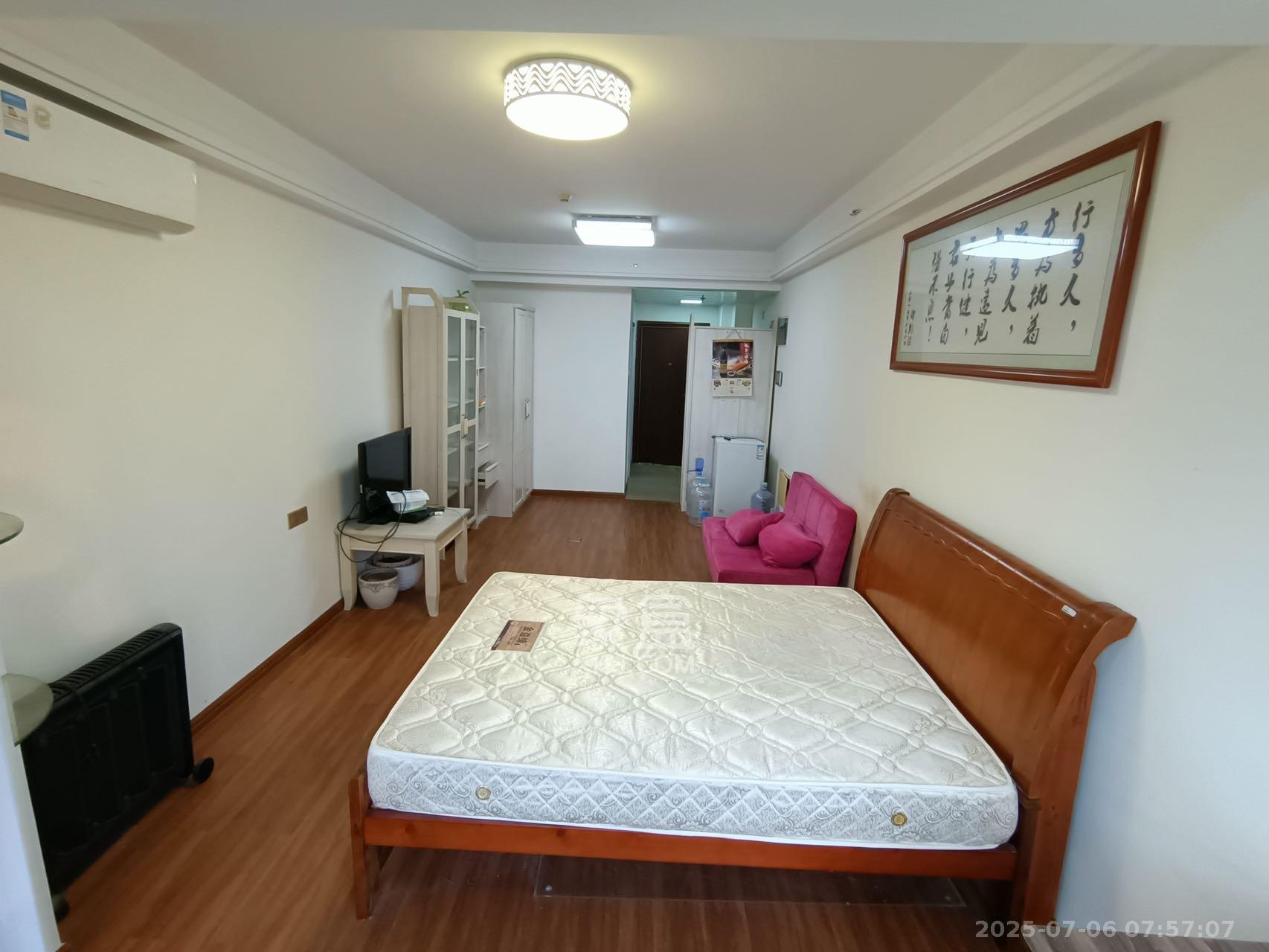 保利麓谷林语I区 1室1厅1卫 1250.0元/月 保利麓谷林语I区 1室1厅1卫 1250.0元/月室内图