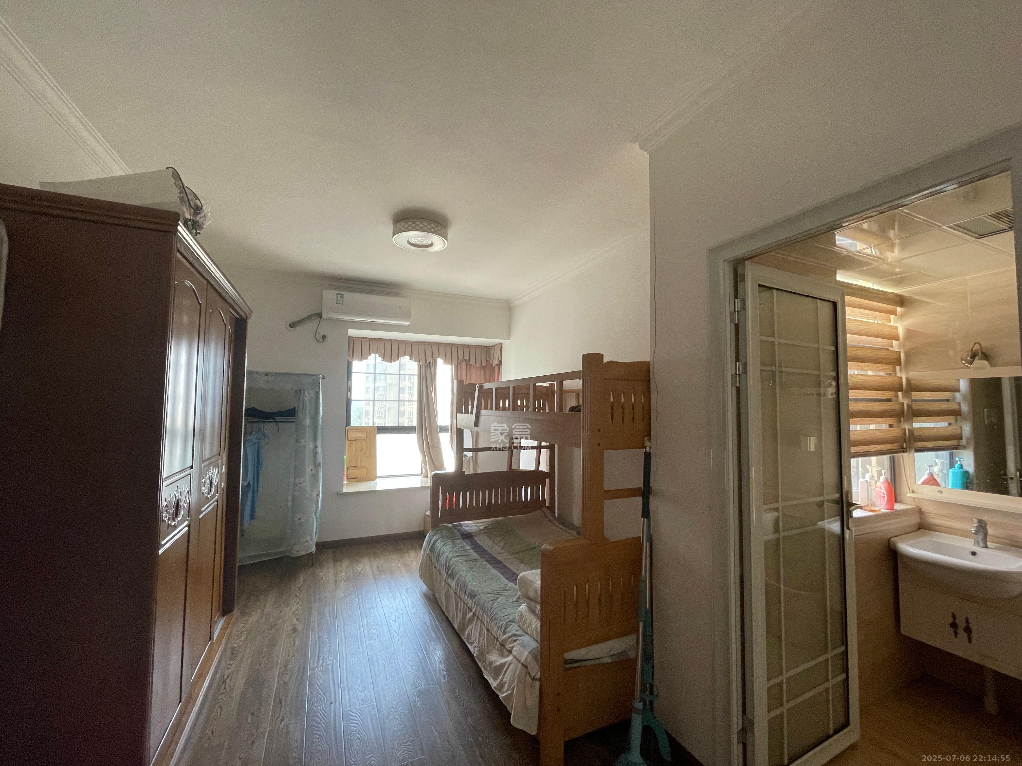 钱隆世家 3室2厅2卫 2300.0元/月 钱隆世家 3室2厅2卫 2300.0元/月室内图