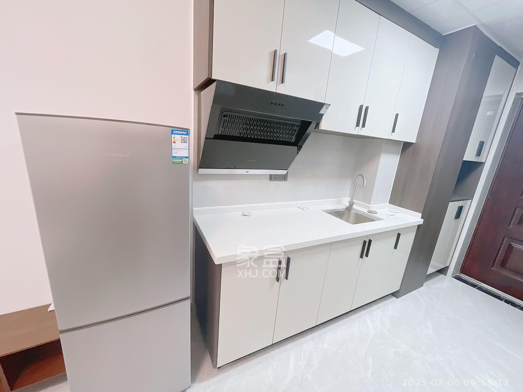 万润时光里 1室1厅1卫 2000.0元/月 万润时光里 1室1厅1卫 2000.0元/月室内图