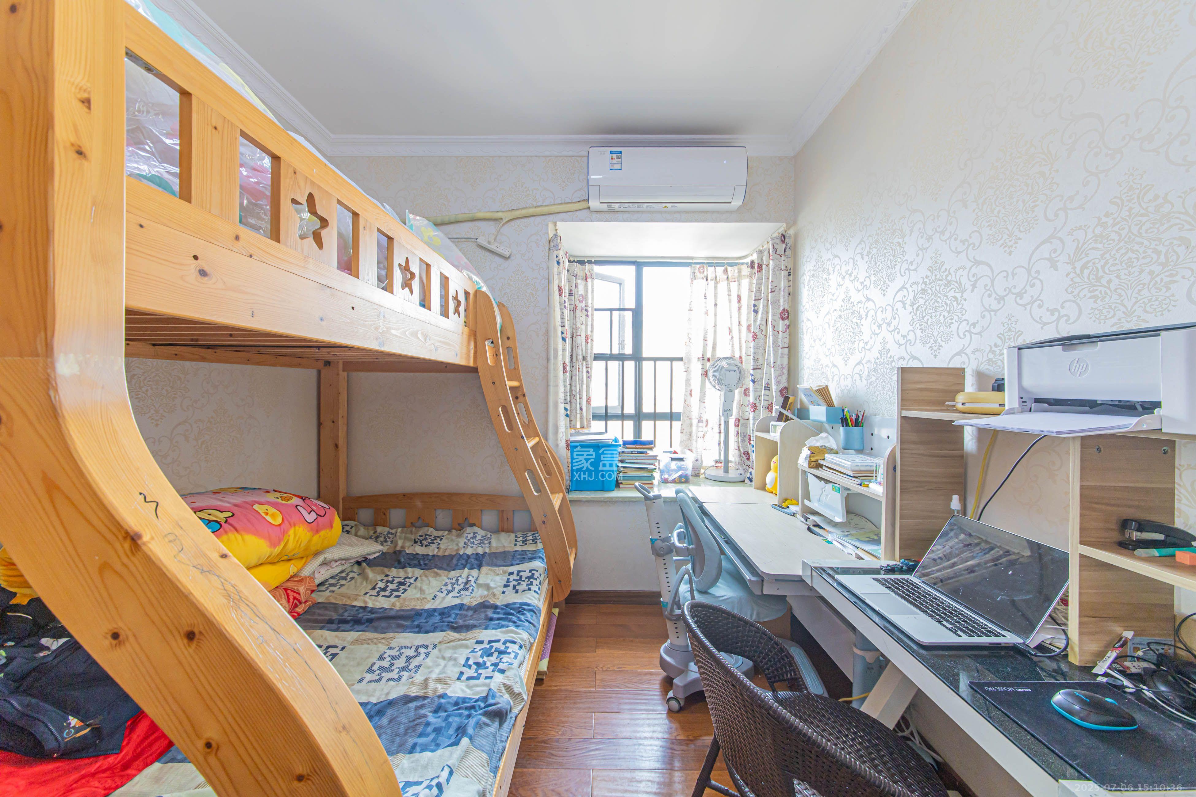 中建芙蓉嘉苑  3室2厅2卫   2800.00元/月室内图