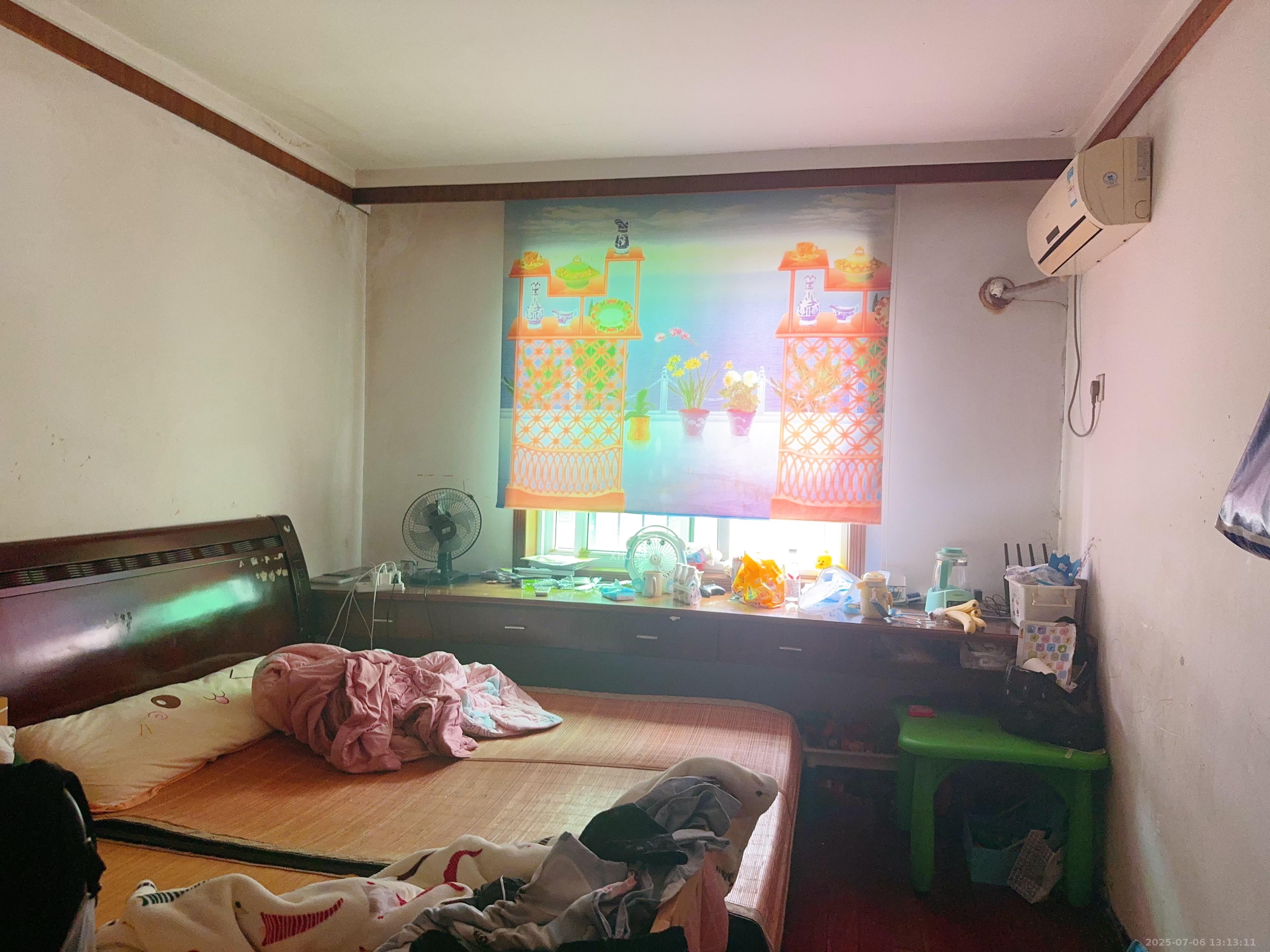 恩瑞麓山名园（龙王港小区）  3室2厅2卫   2500.00元/月室内图