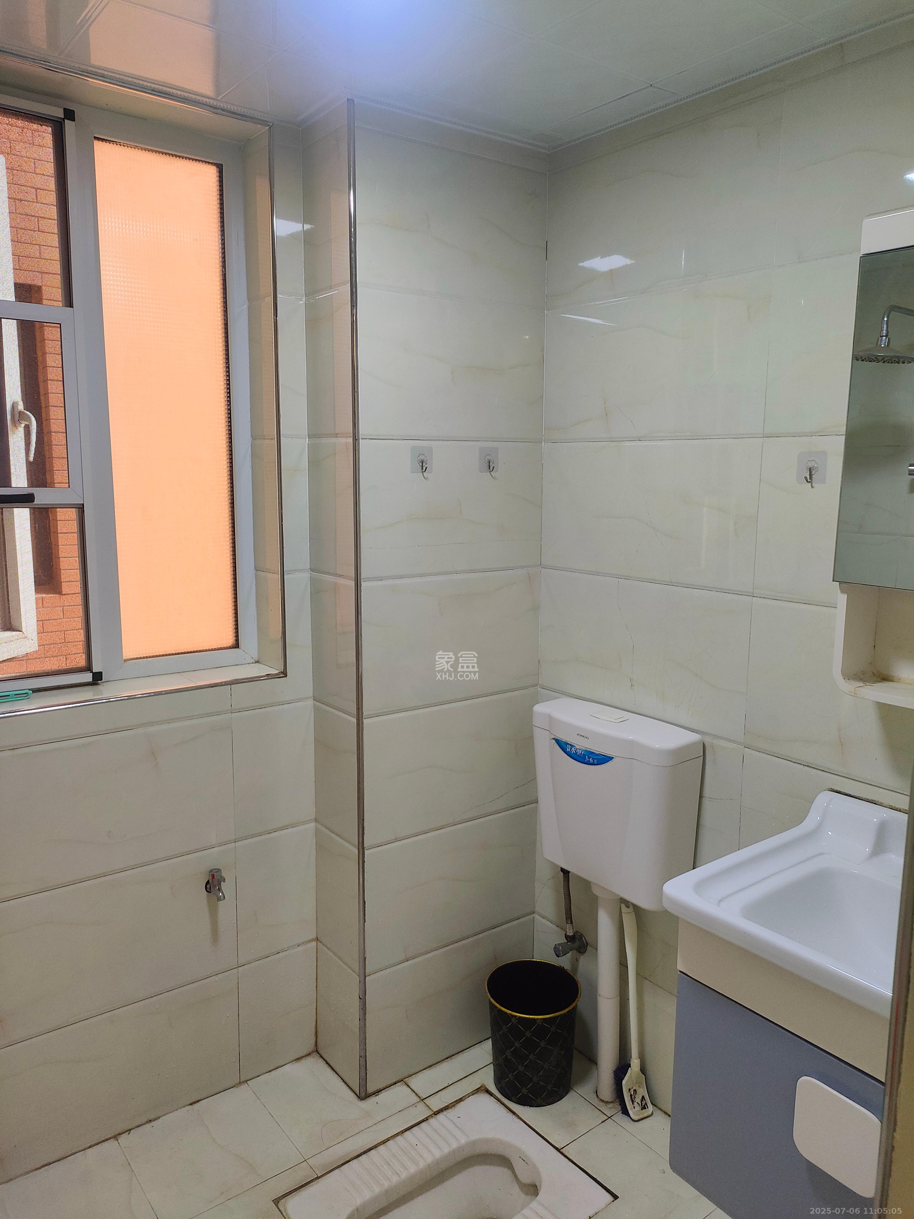 丽发新城  2室2厅1卫   1700.00元/月室内图