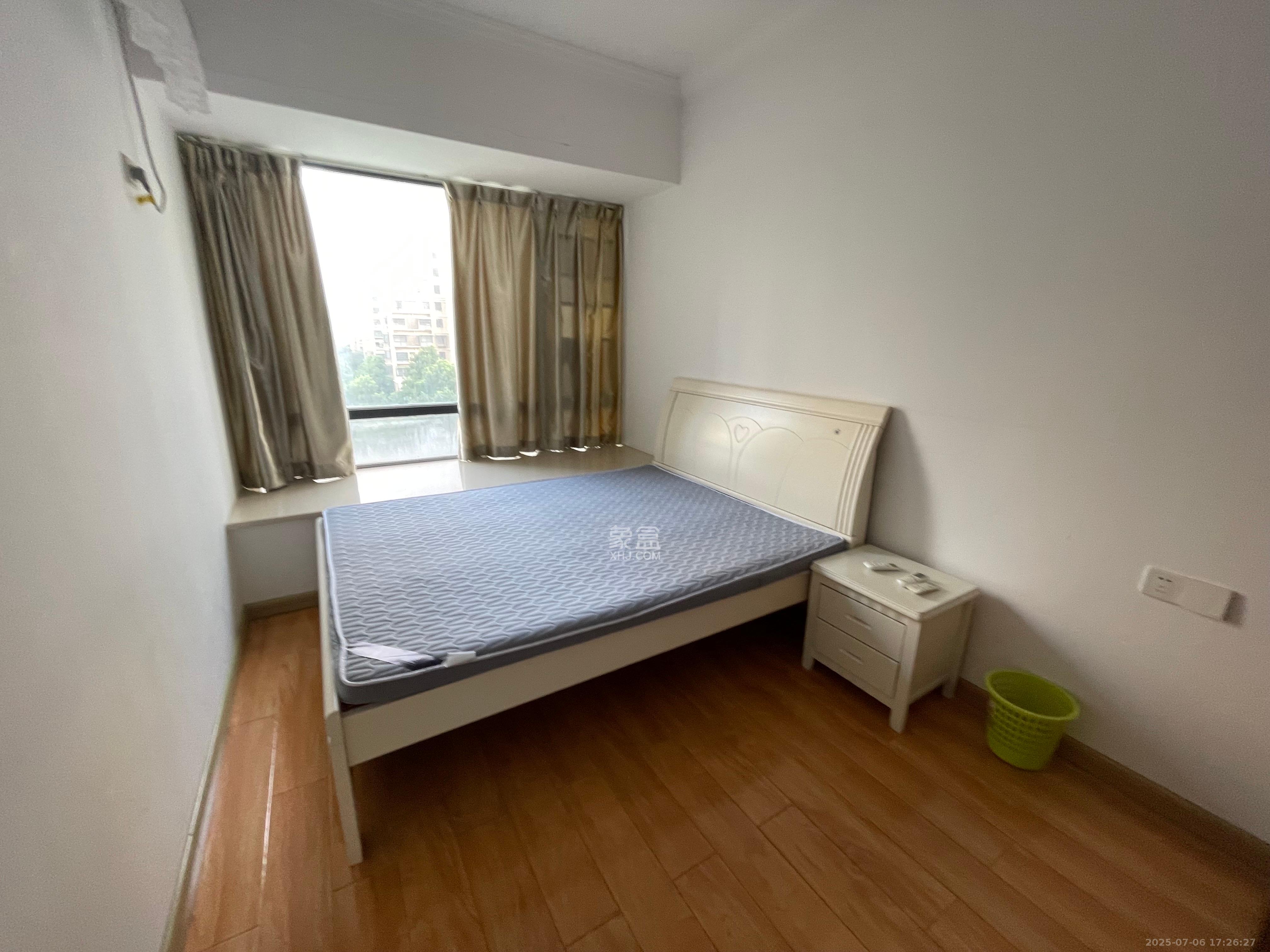 极目楚天  3室2厅2卫    2800.0元/月室内图