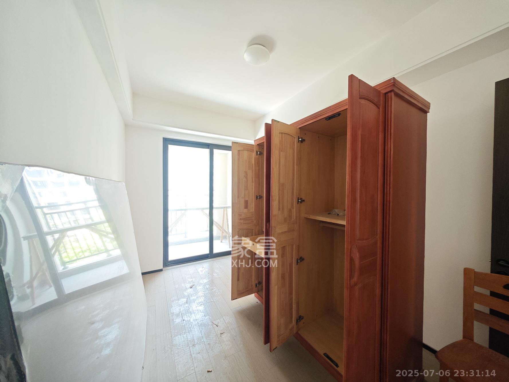 万科天空之境  4室2厅2卫    125.0万卧室