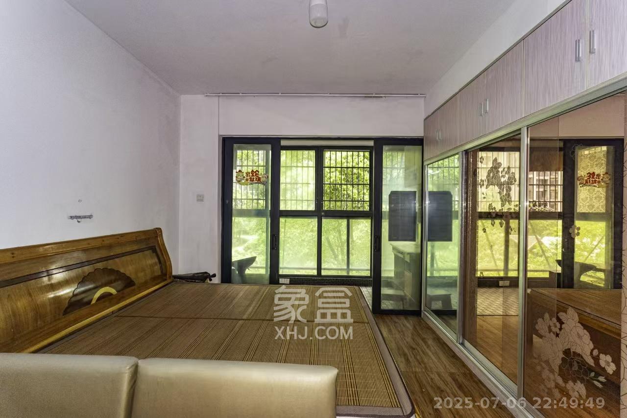 蓝山郡  1室1厅1卫    1500.0元/月 蓝山郡  1室1厅1卫    1500.0元/月室内图