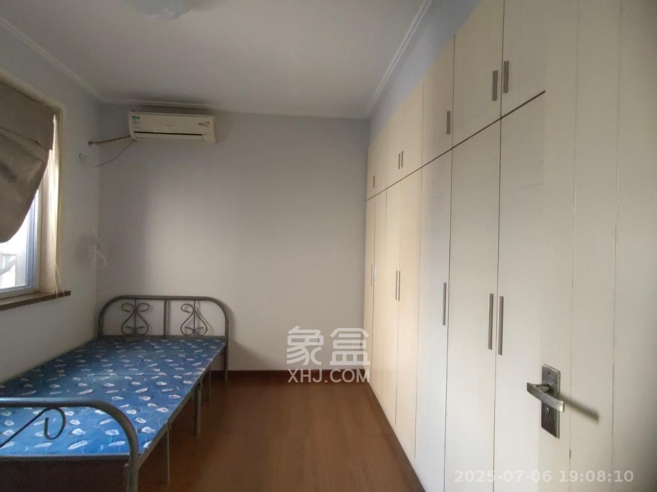 泰禹公馆 3室2厅1卫 2100.0元/月 泰禹公馆 3室2厅1卫 2100.0元/月室内图