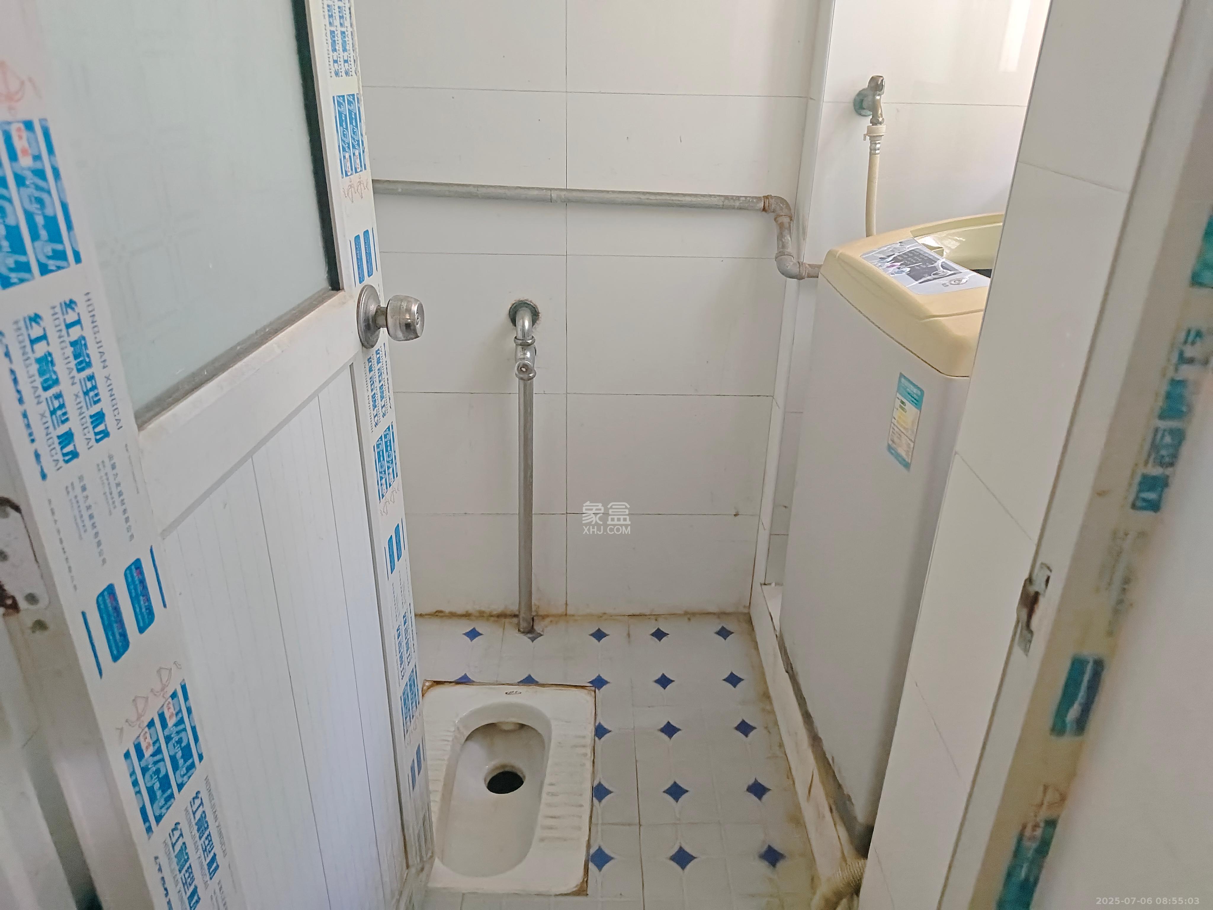 牛角塘社区  2室1厅1卫    1300.0元/月室内图