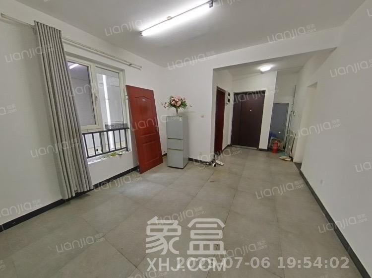 北辰三角洲B2E2区  3室2厅1卫    2700.0元/月室内图1
