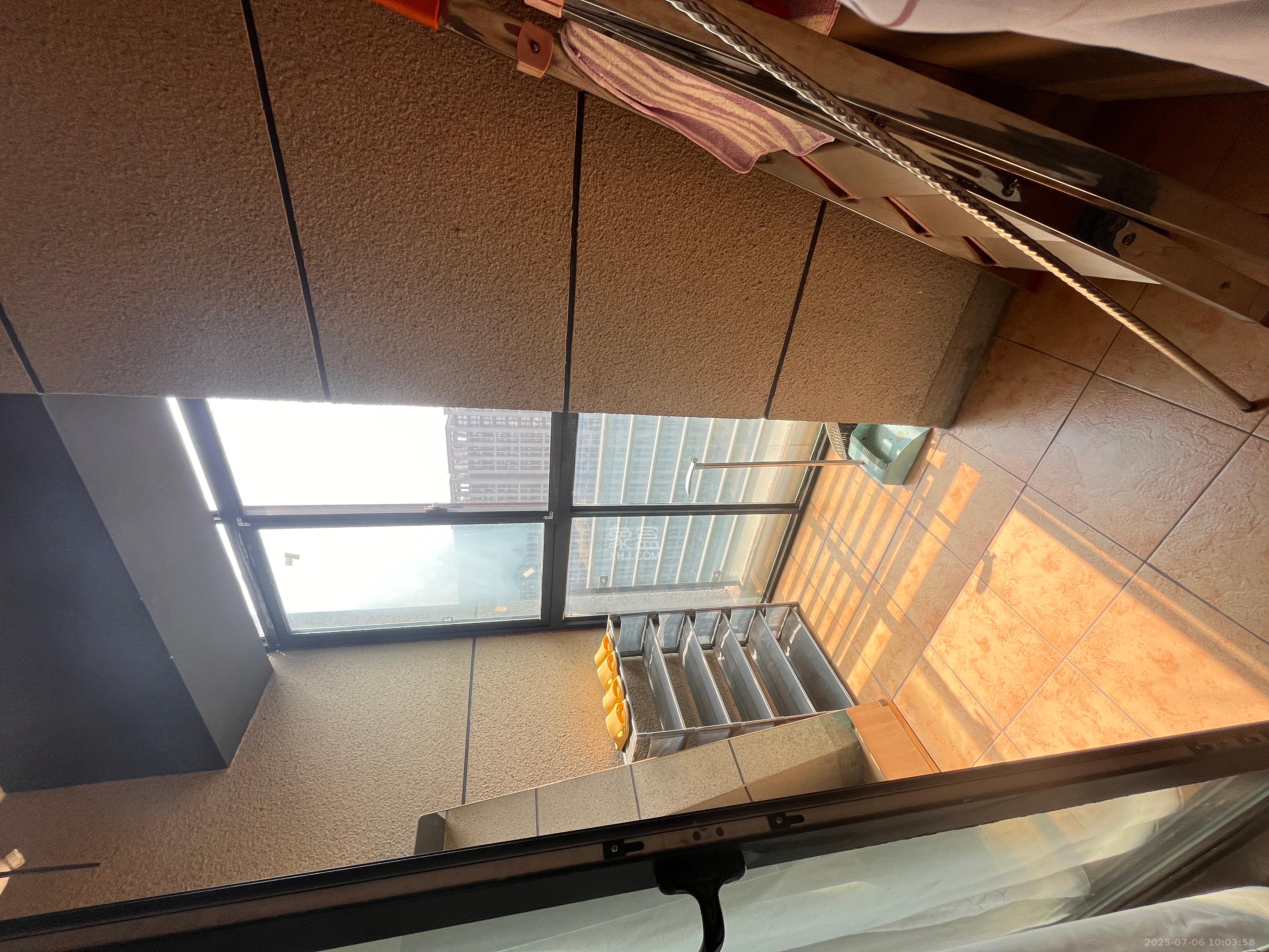 郡原广场 1室0厅0卫 2400.0元/月 郡原广场 1室0厅0卫 2400.0元/月室内图