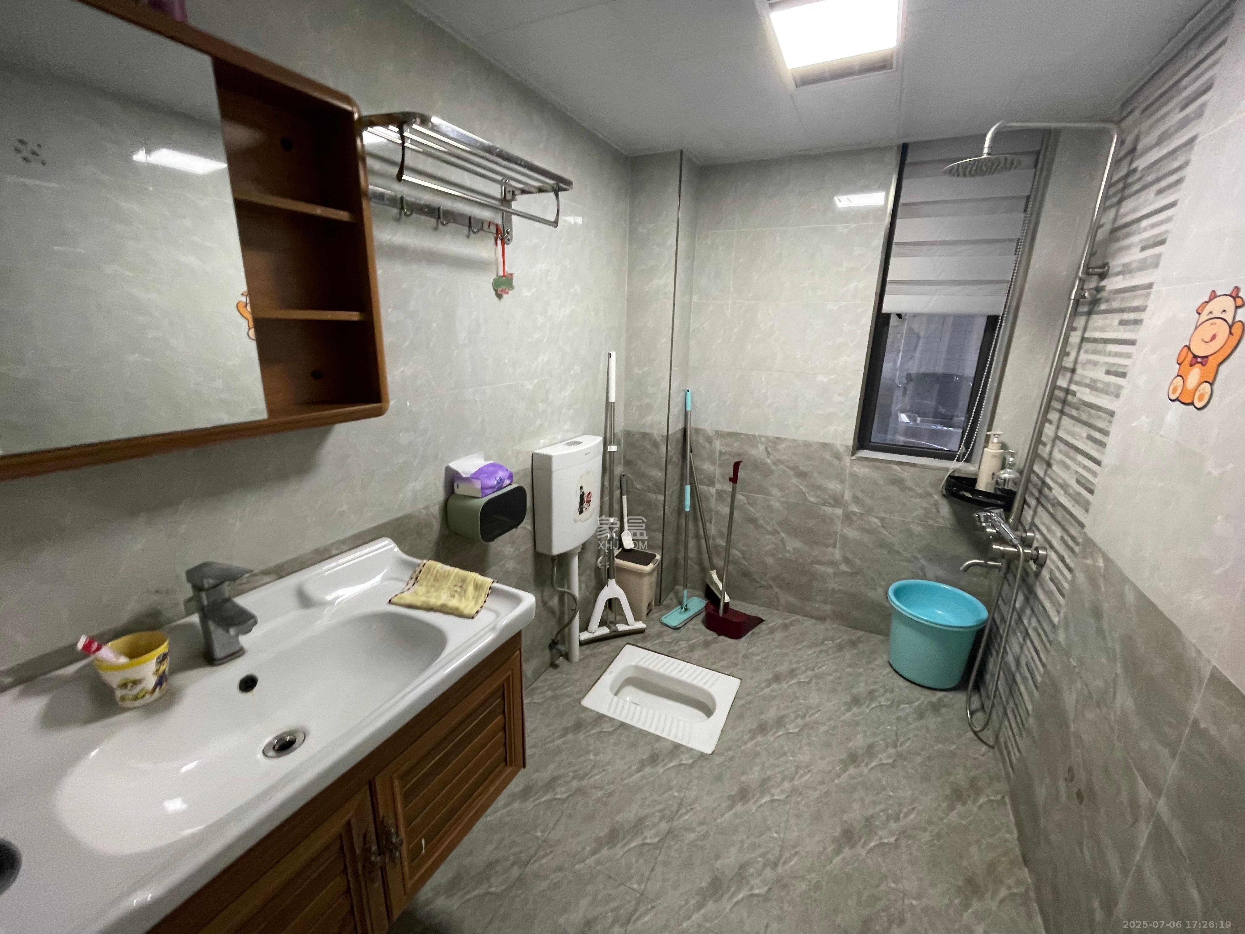 极目楚天  3室2厅2卫    2800.0元/月室内图