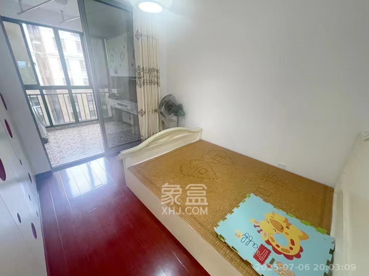 共和世家  2室1厅1卫   2900.00元/月室内图