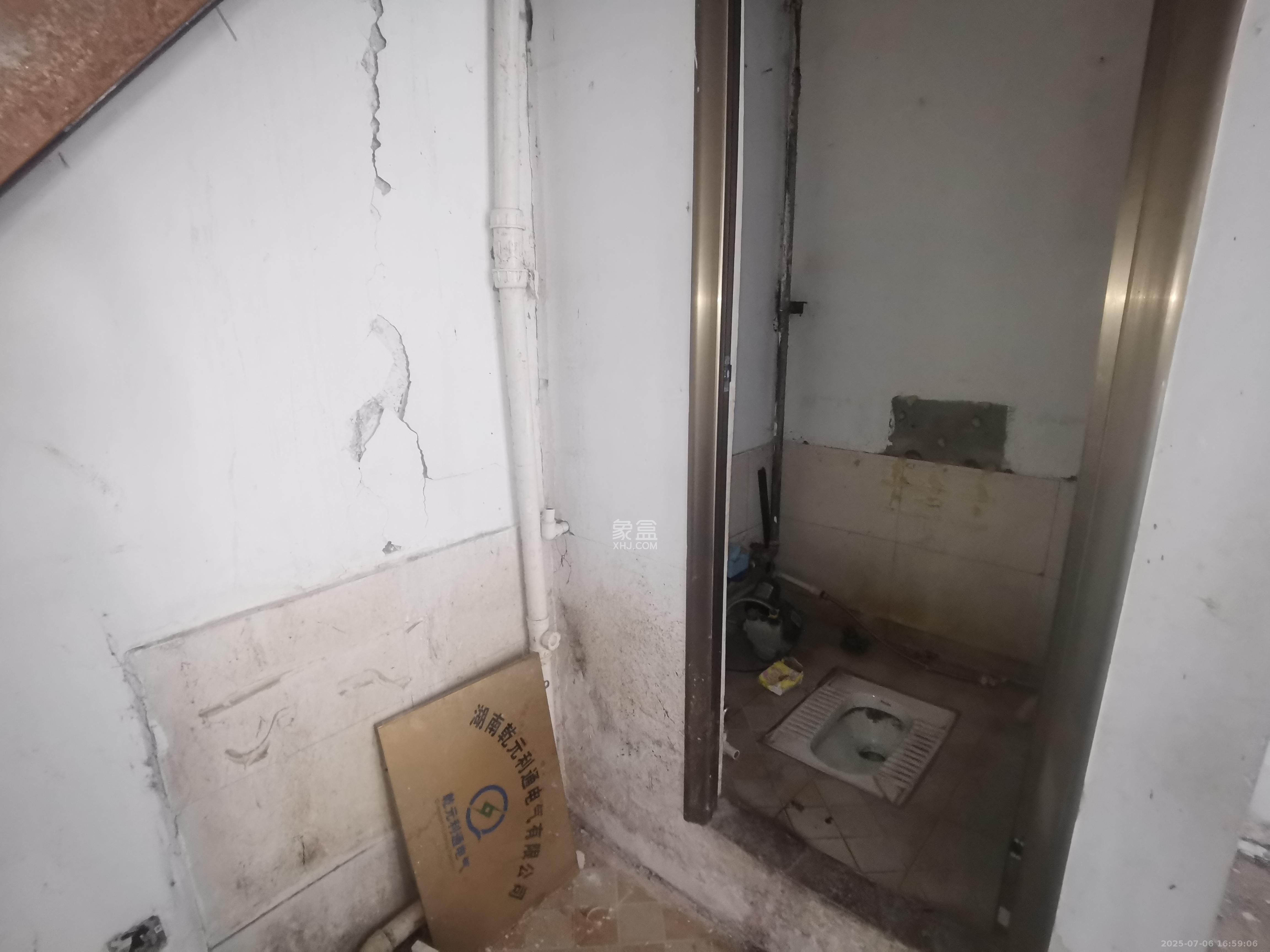 万博汇   93.88㎡     8500.00元/月室内图