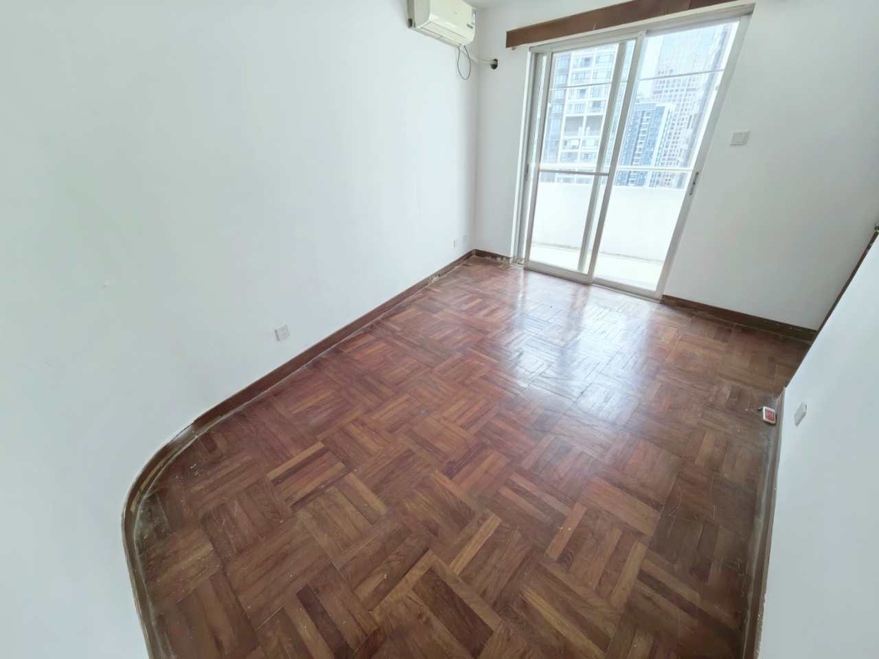 华锦苑  3室2厅2卫   2600.00元/月室内图