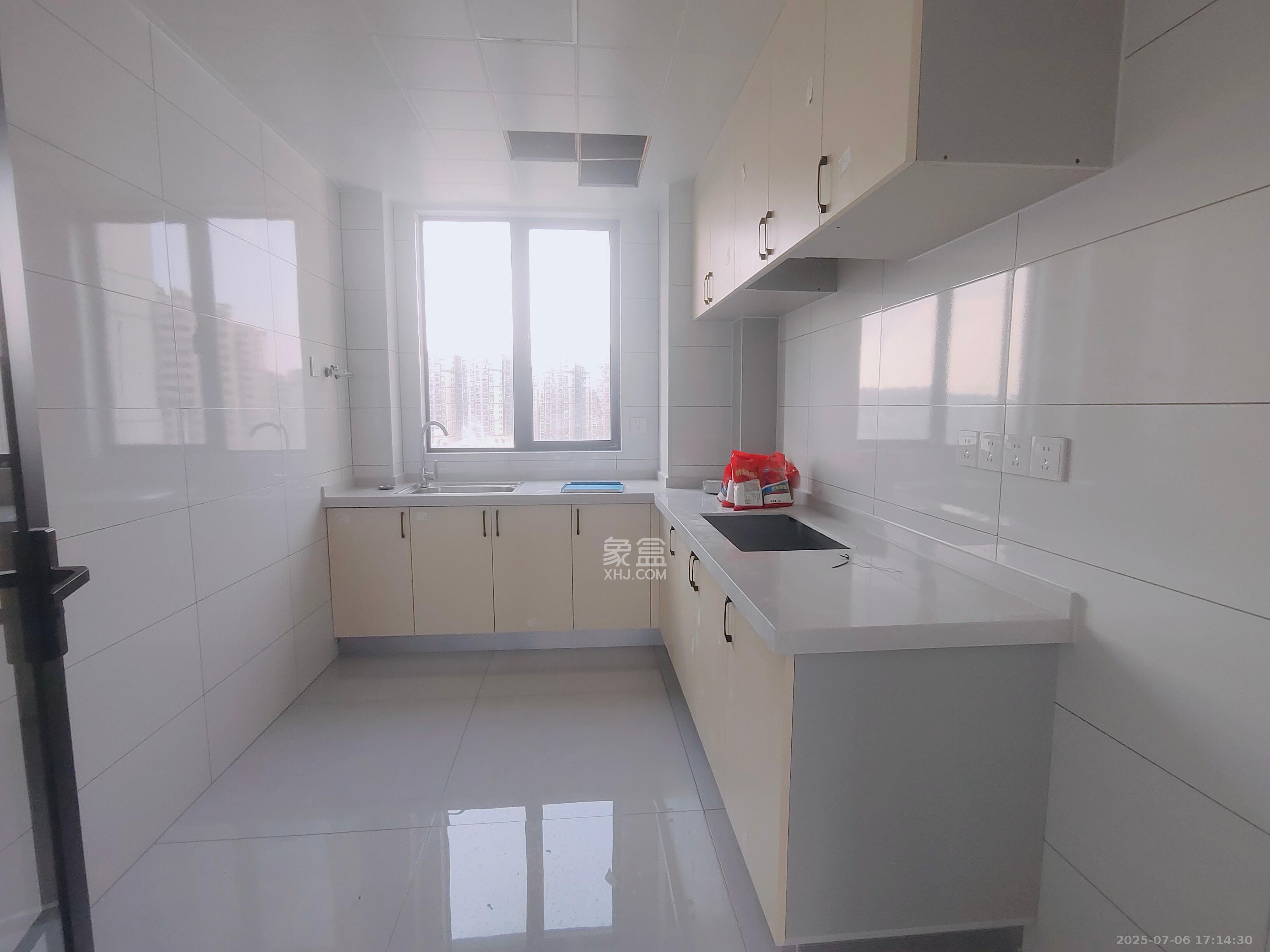 中国铁建京师璟台  4室2厅2卫   3500.00元/月室内图