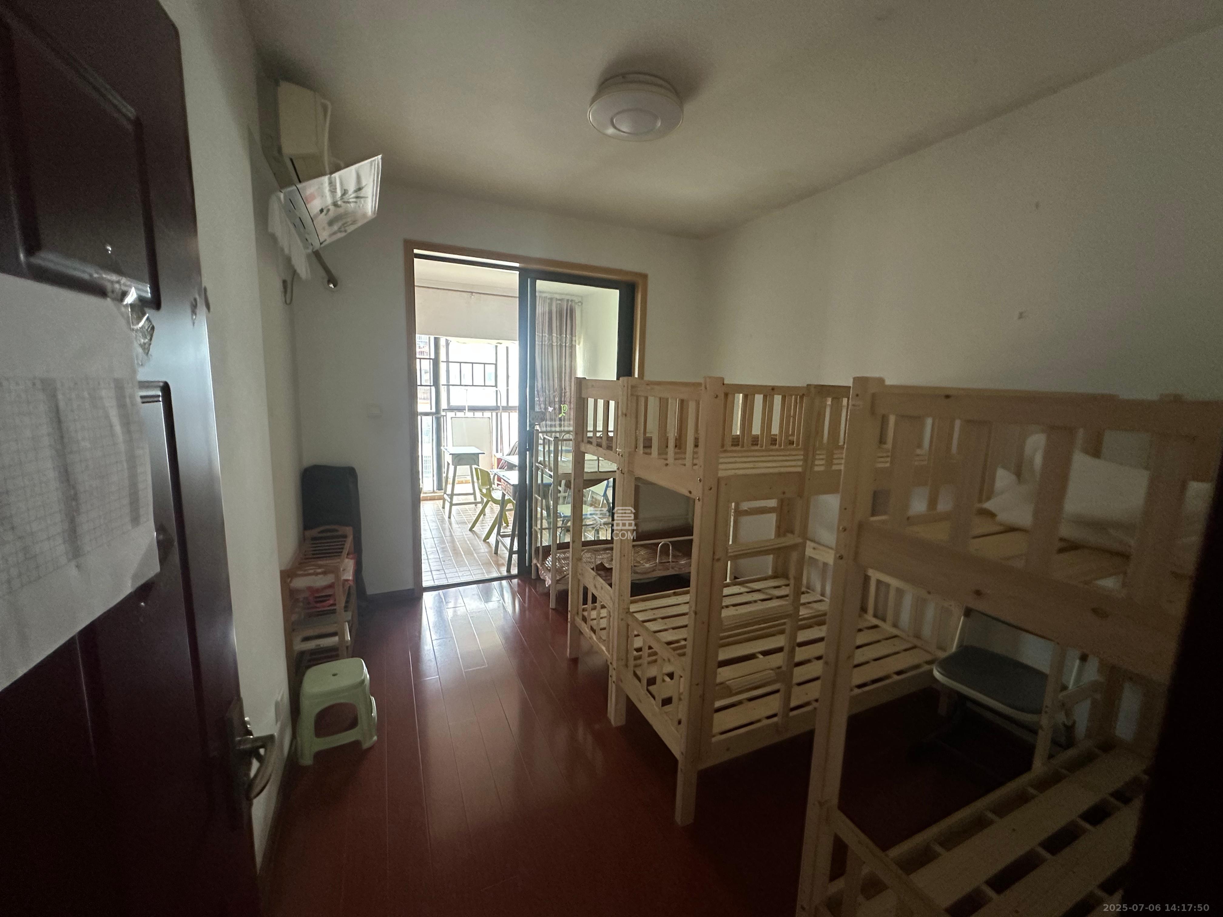 中城丽景香山园  3室1厅2卫   3000.00元/月室内图