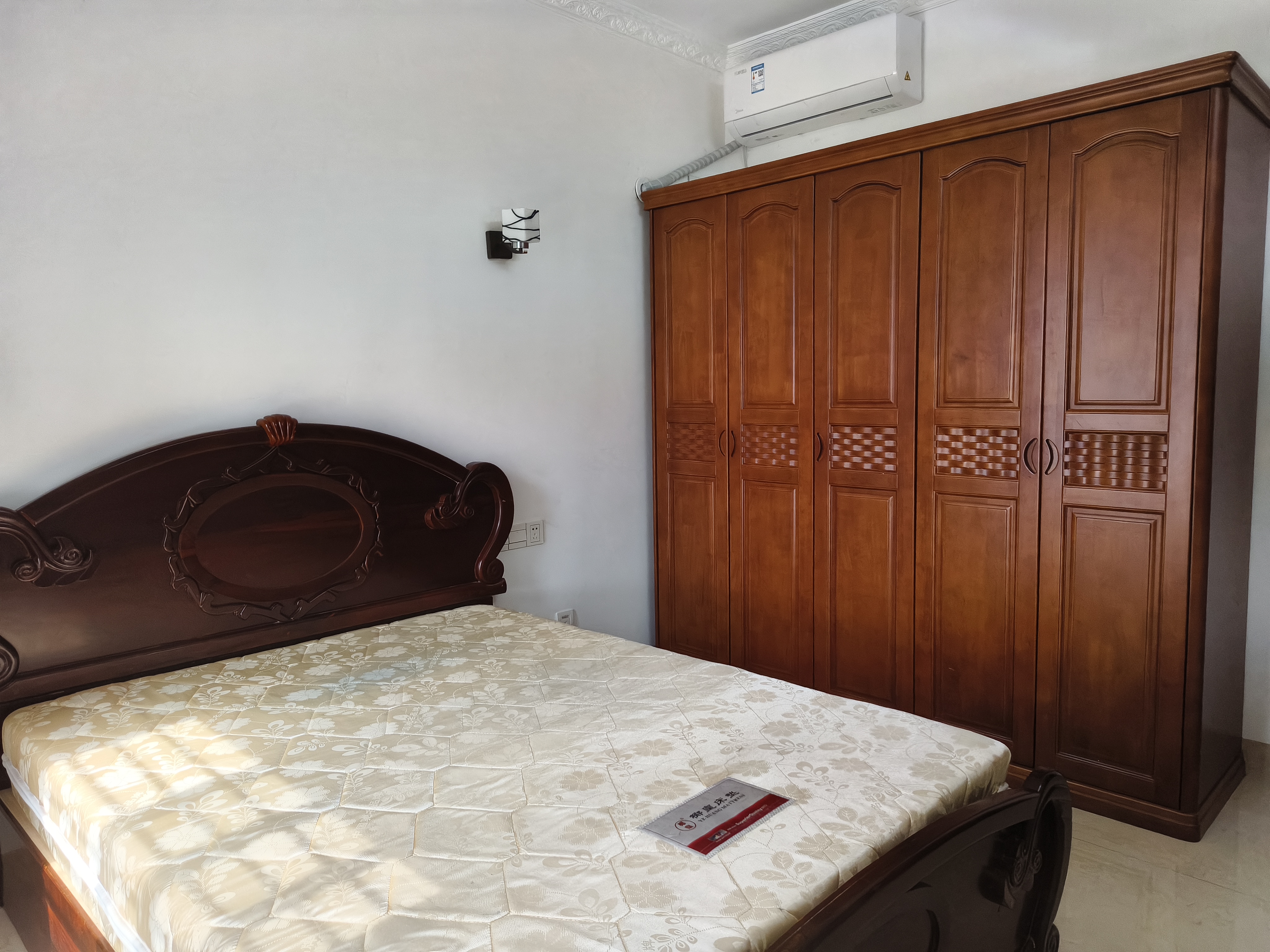 和风江岸 3室2厅1卫 4000.0元/月 和风江岸 3室2厅1卫 4000.0元/月室内图