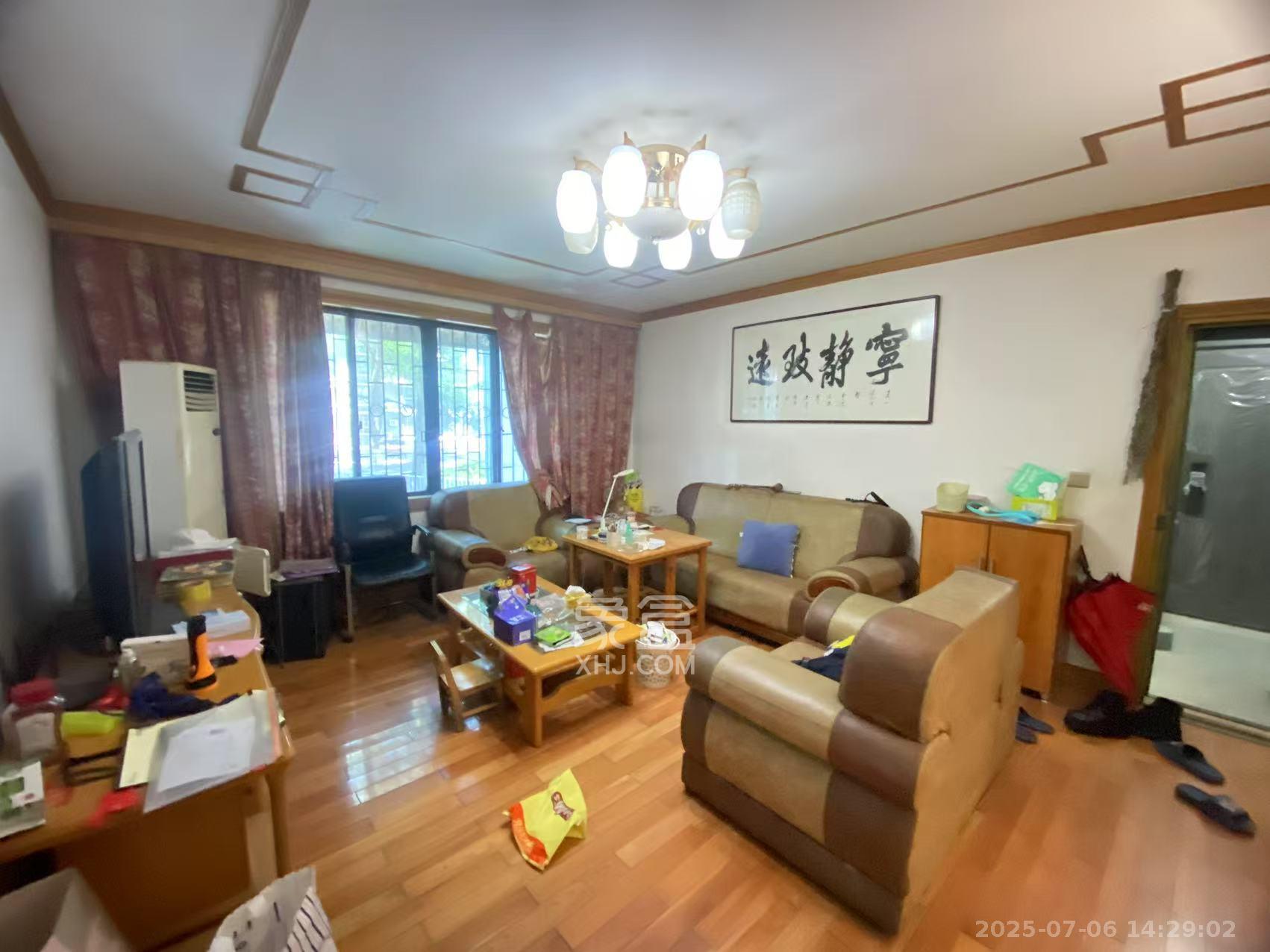 省林勘院 3室2厅1卫 2200.0元/月 省林勘院 3室2厅1卫 2200.0元/月室内图