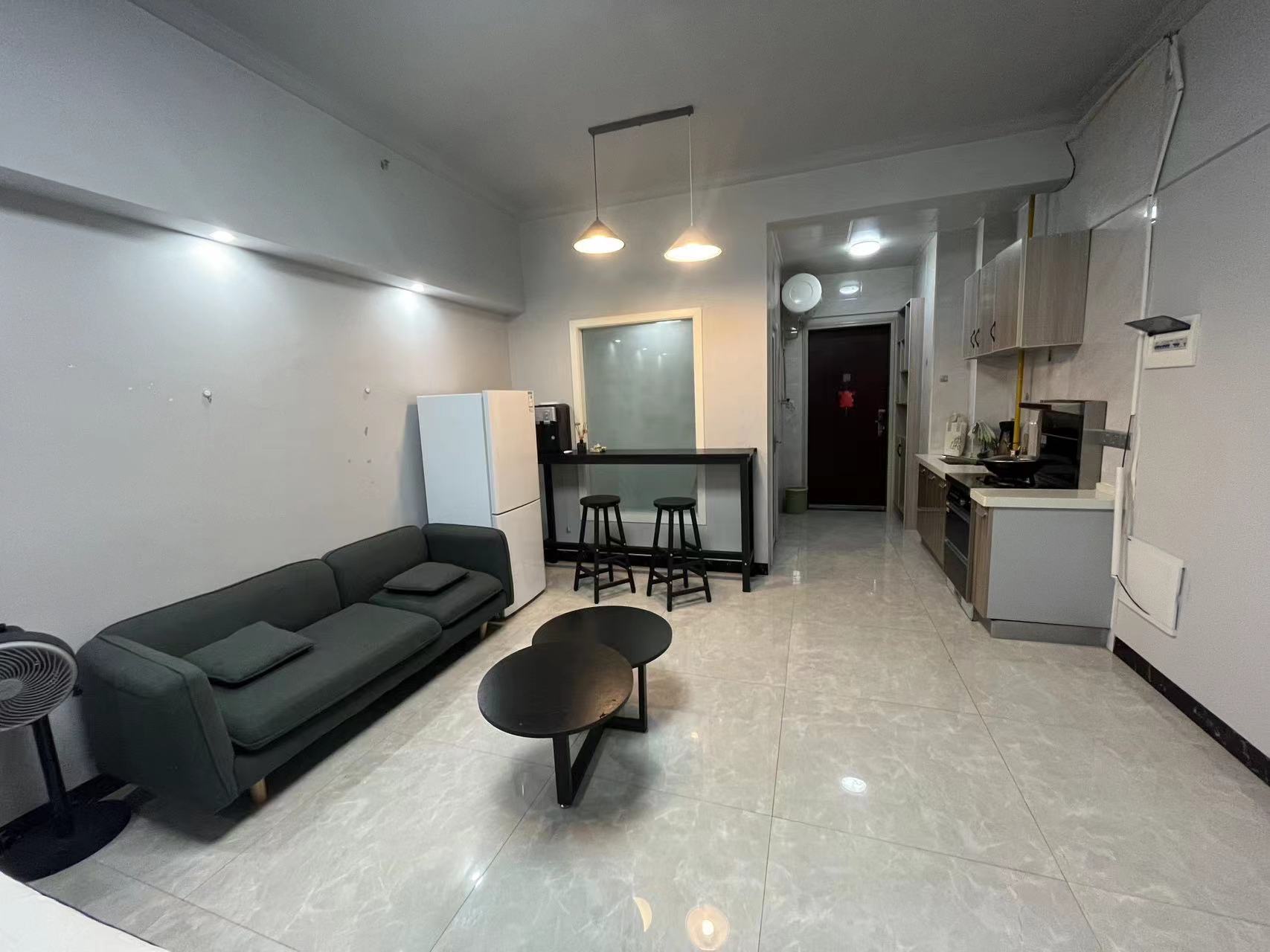 雄森国际 1室1厅1卫 1600.0元/月 雄森国际 1室1厅1卫 1600.0元/月室内图