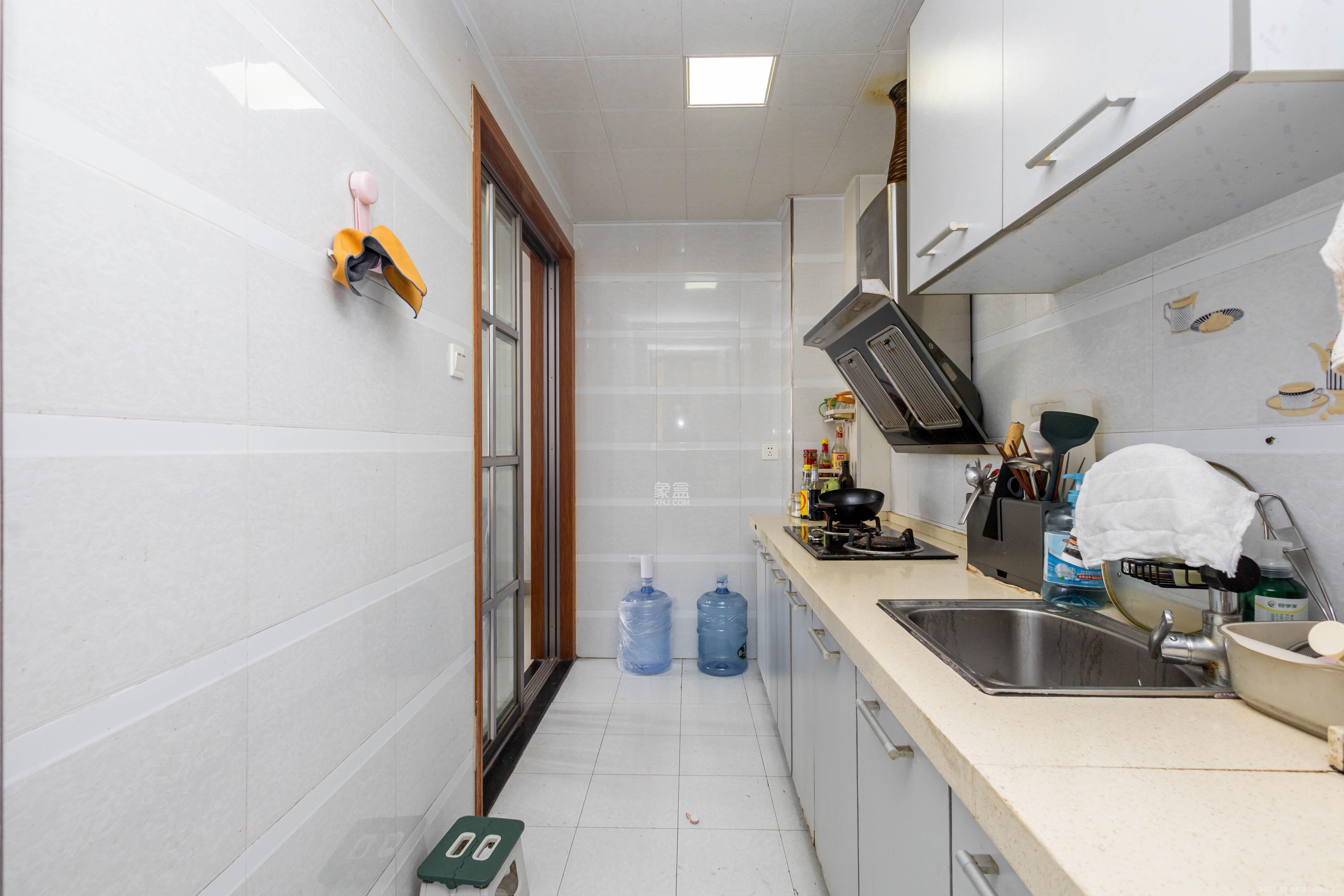 中国铁建国际城一期  2室2厅1卫    49.0万厨房